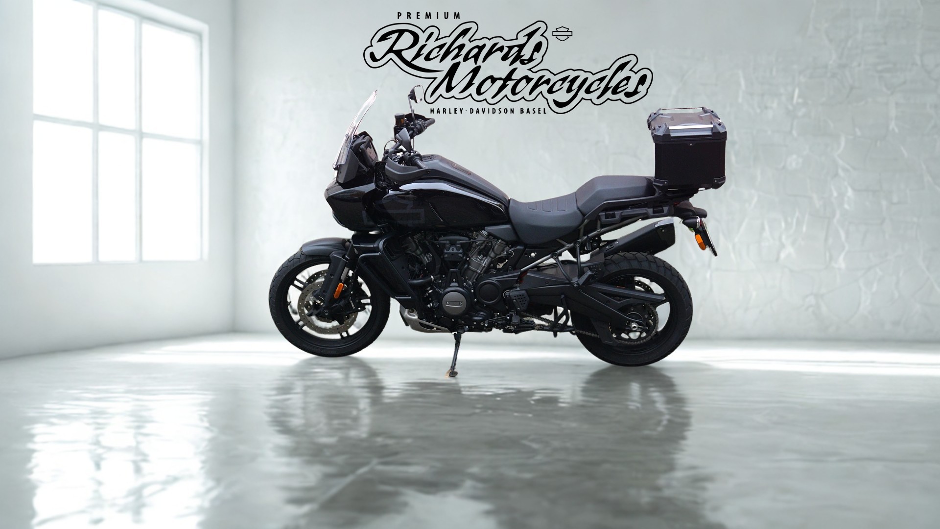 HARLEY-DAVIDSON RA Pan America 1250 Special-showroom-element-3