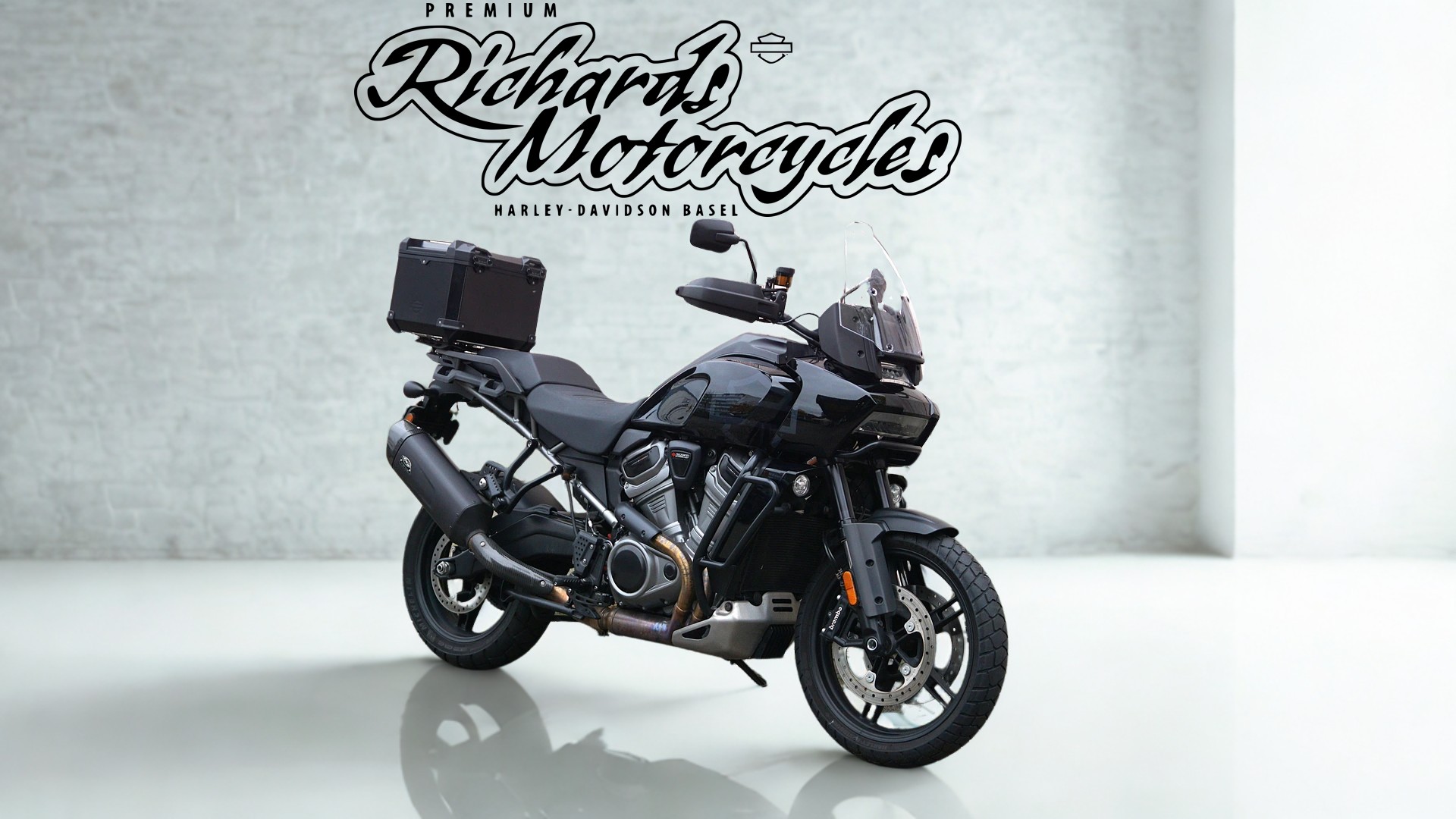 HARLEY-DAVIDSON RA Pan America 1250 Special-showroom-element-1