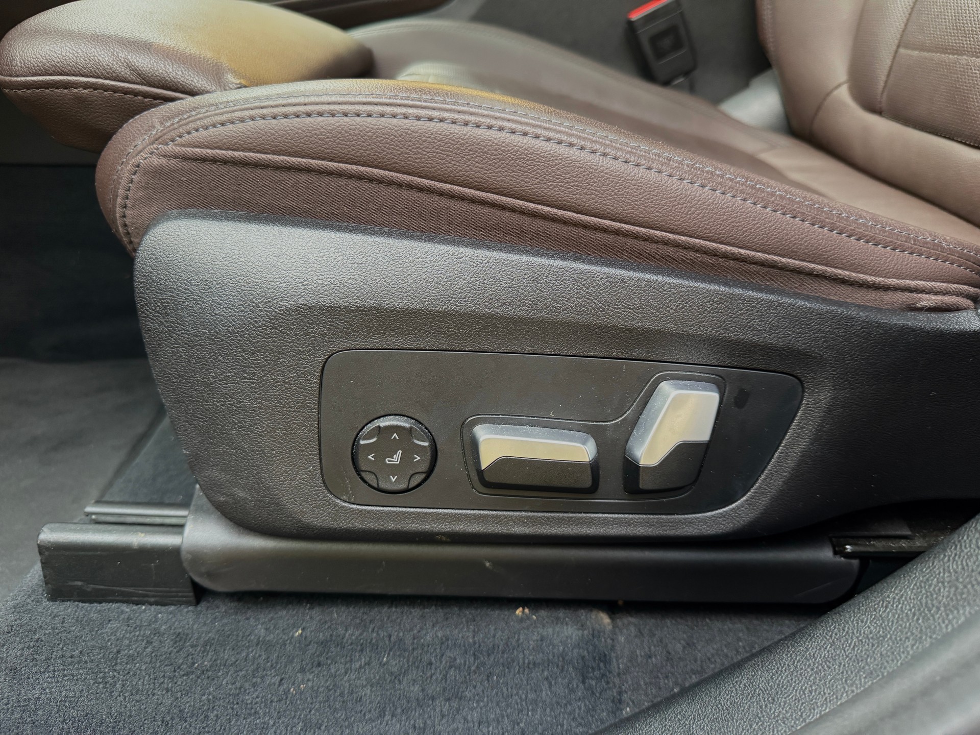 BMW X4 xDrive 48V 30d M Sport Steptronic-image-9