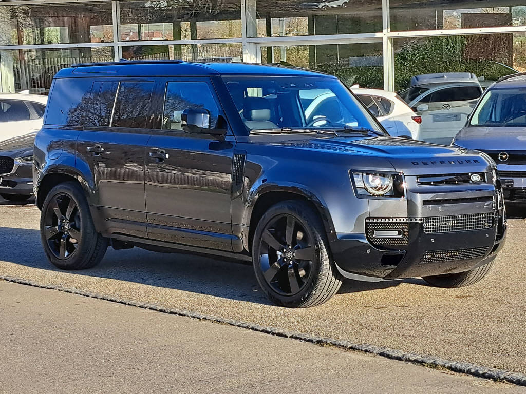 LAND ROVER Defender 110 3.0 D I6 250 X-Dynamic SE-image-3