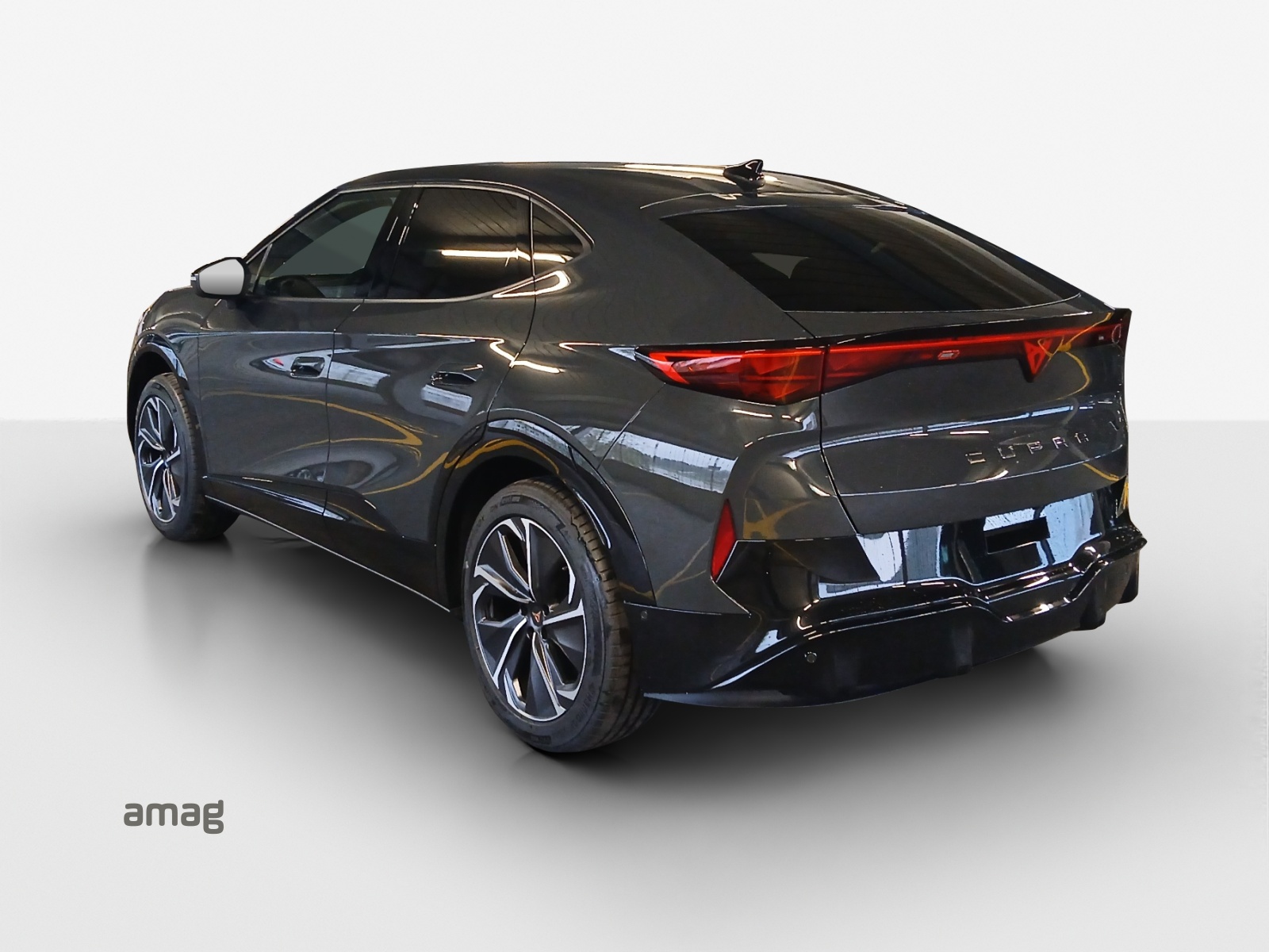 CUPRA Tavascan 77 kWh Edge 4D-image-2