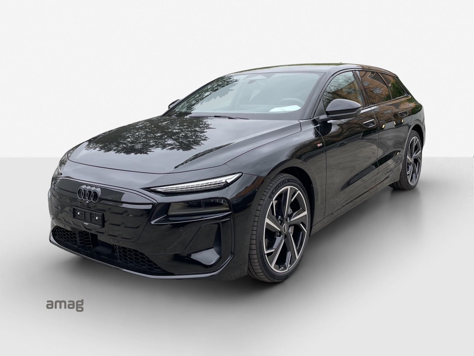 AUDI A6 Avant e-tron quattro-image-0