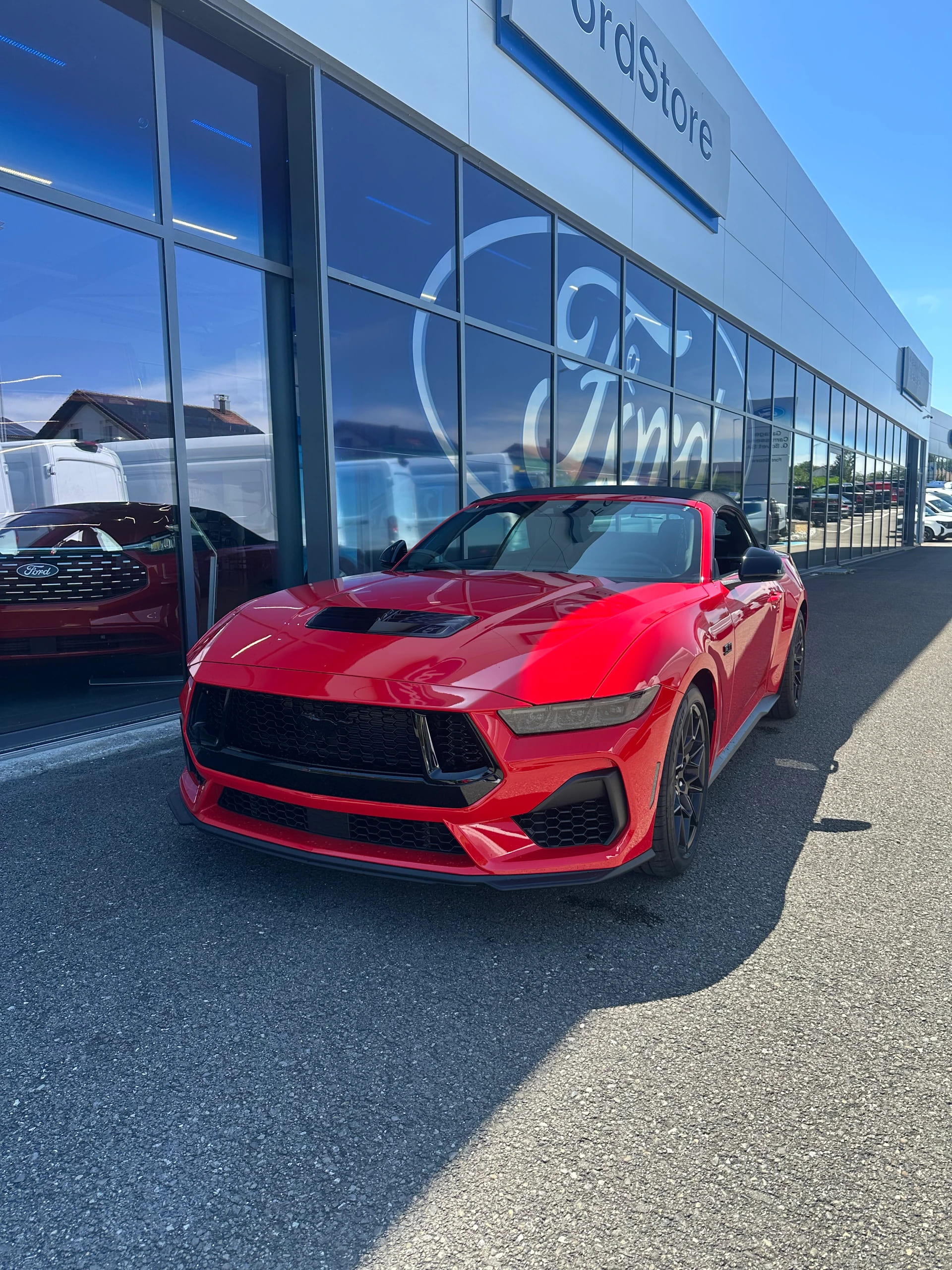 FORD Mustang Convertible 5.0 V8 GT-image-0