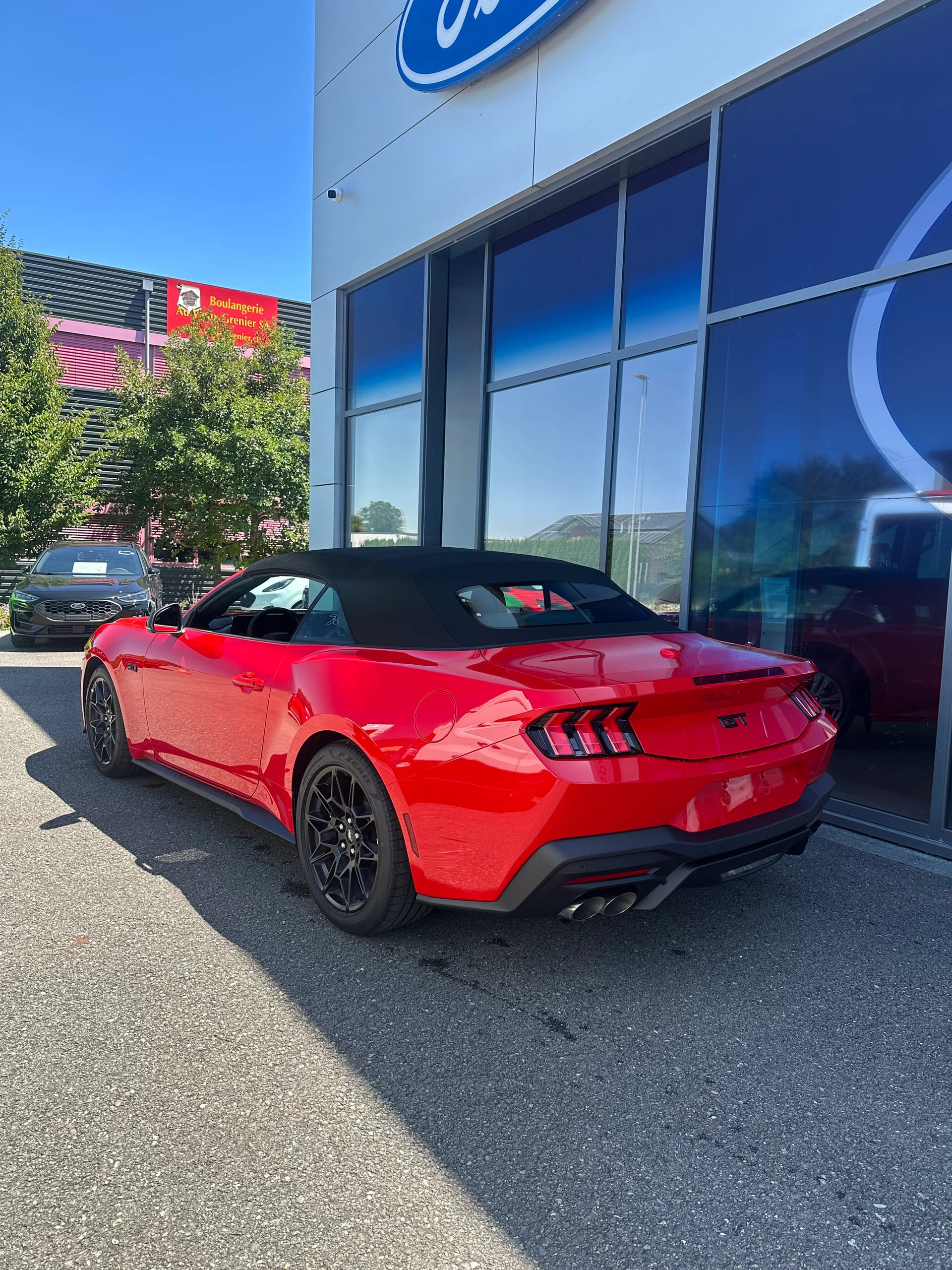 FORD Mustang Convertible 5.0 V8 GT-image-3