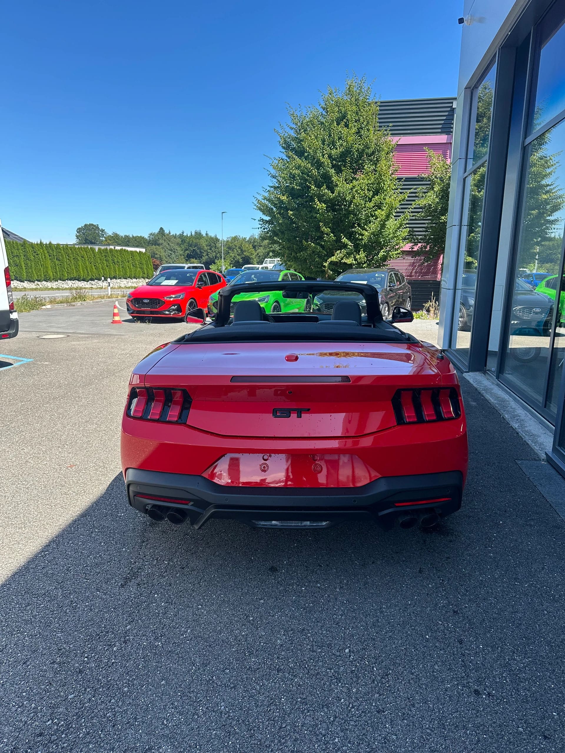 FORD Mustang Convertible 5.0 V8 GT-image-4