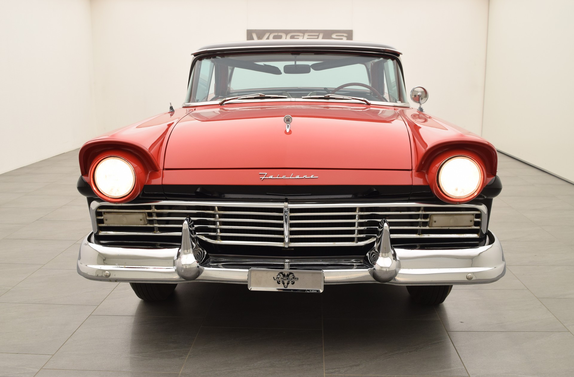 FORD Fairlane 500 Skyliner Convertible-showroom-element-3
