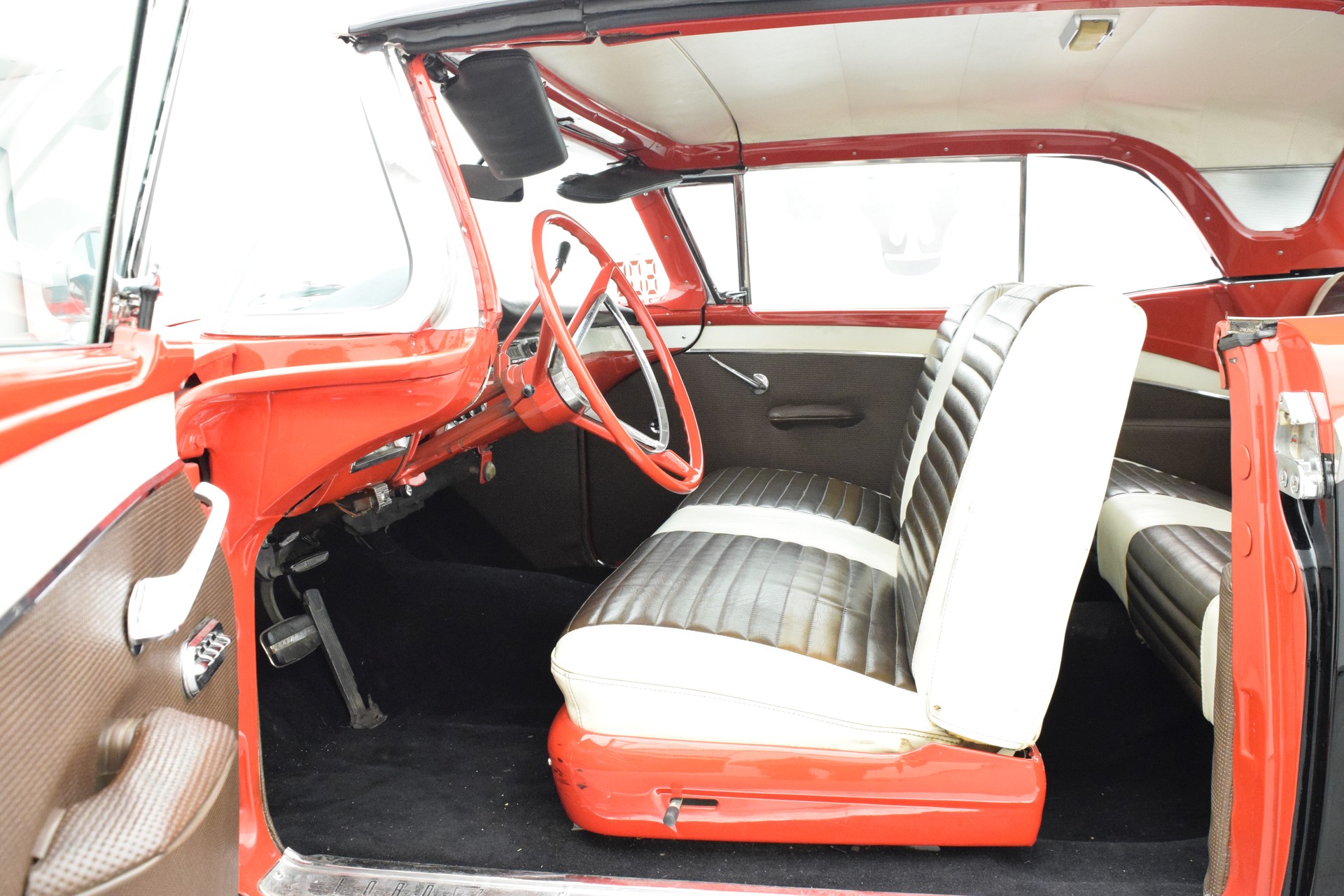 FORD Fairlane 500 Skyliner Convertible-image-10