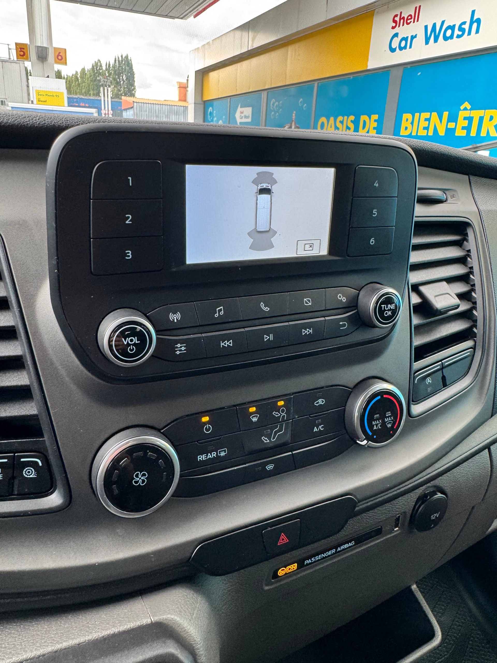 FORD Transit 410 L3H2 Trend RWD A-image-13