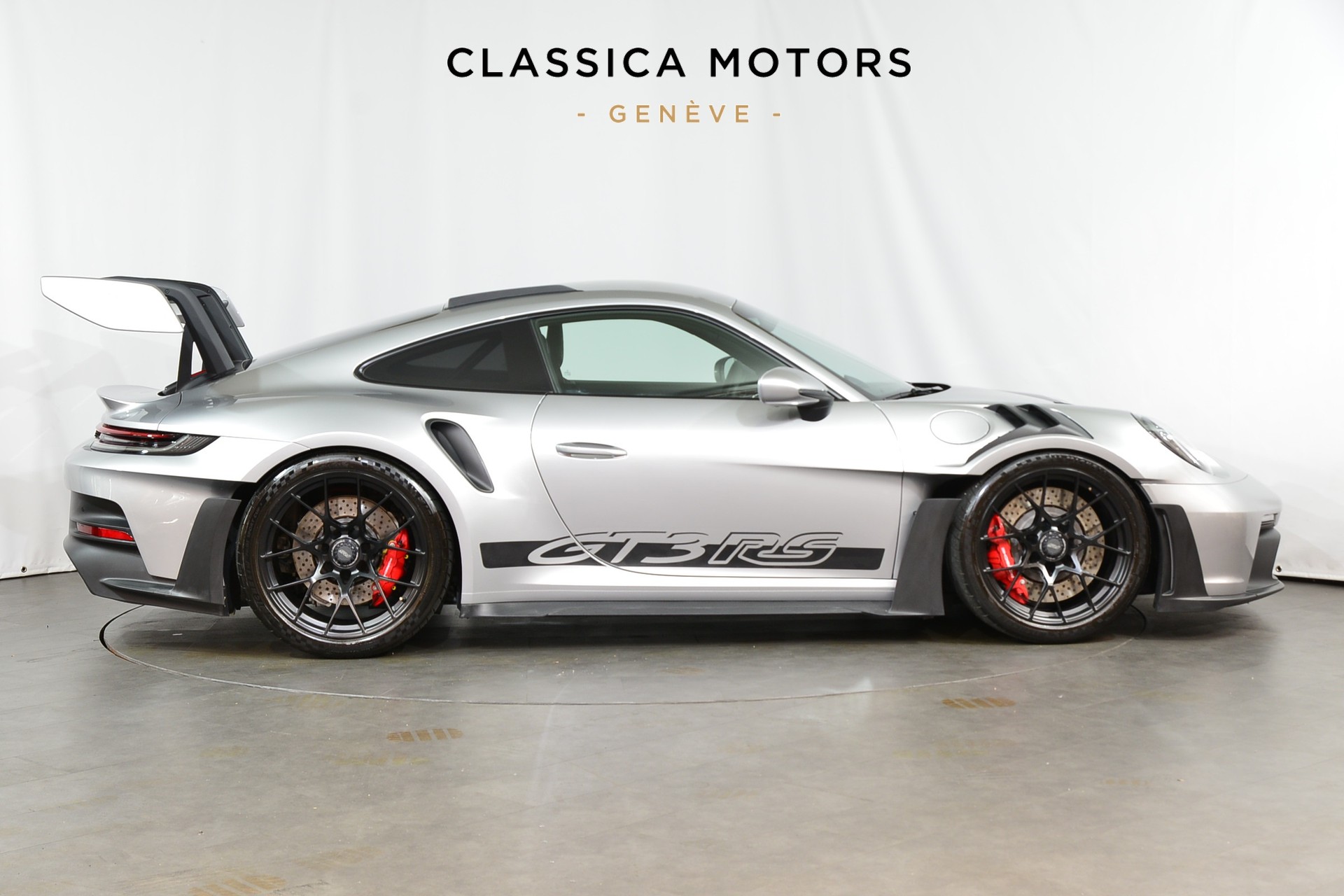 PORSCHE 911 GT3 RS-image-2