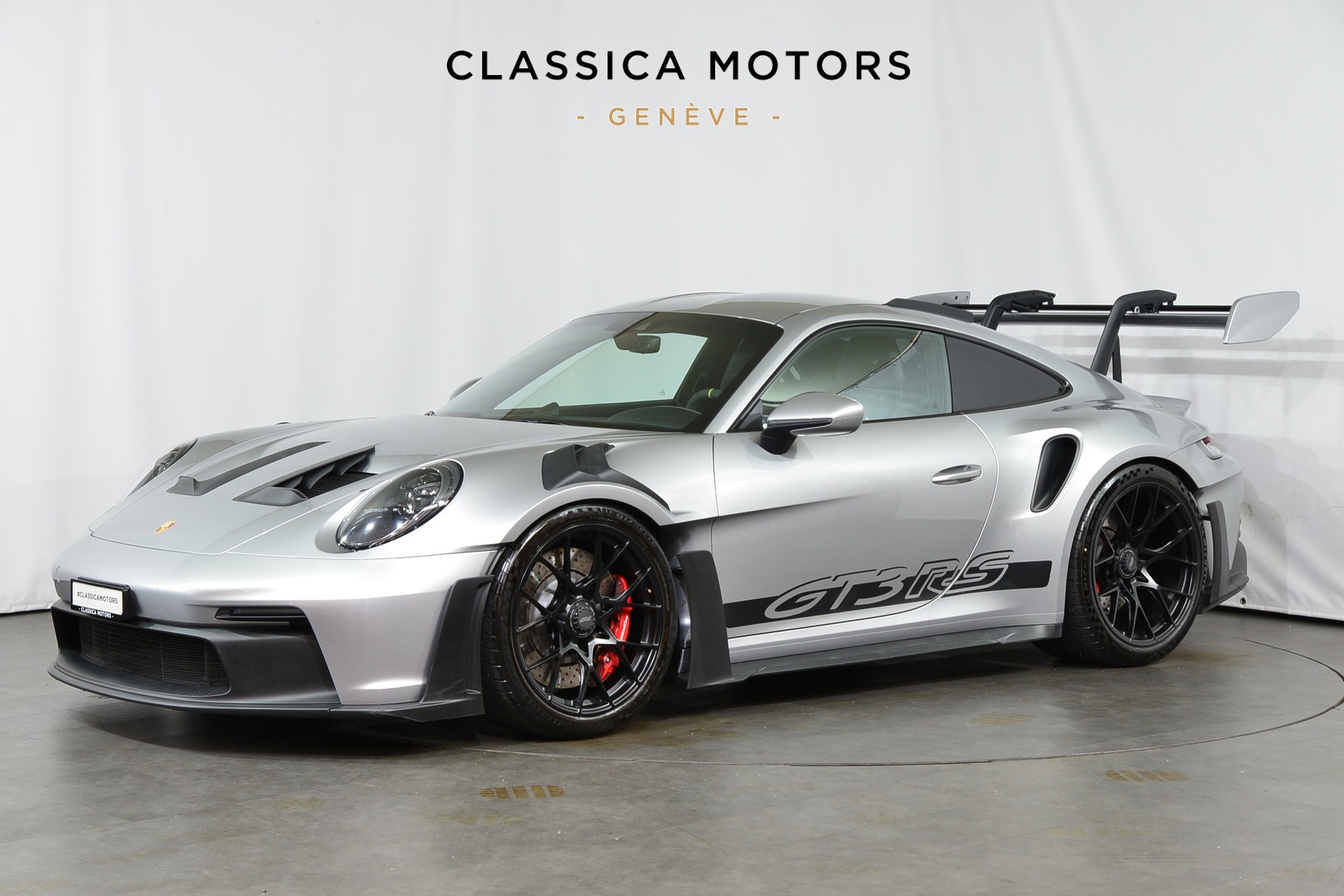 PORSCHE 911 GT3 RS-image-7