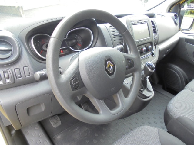RENAULT Trafic 2.0 ENERGY dCi145 3.0t Business L1H1-image-7