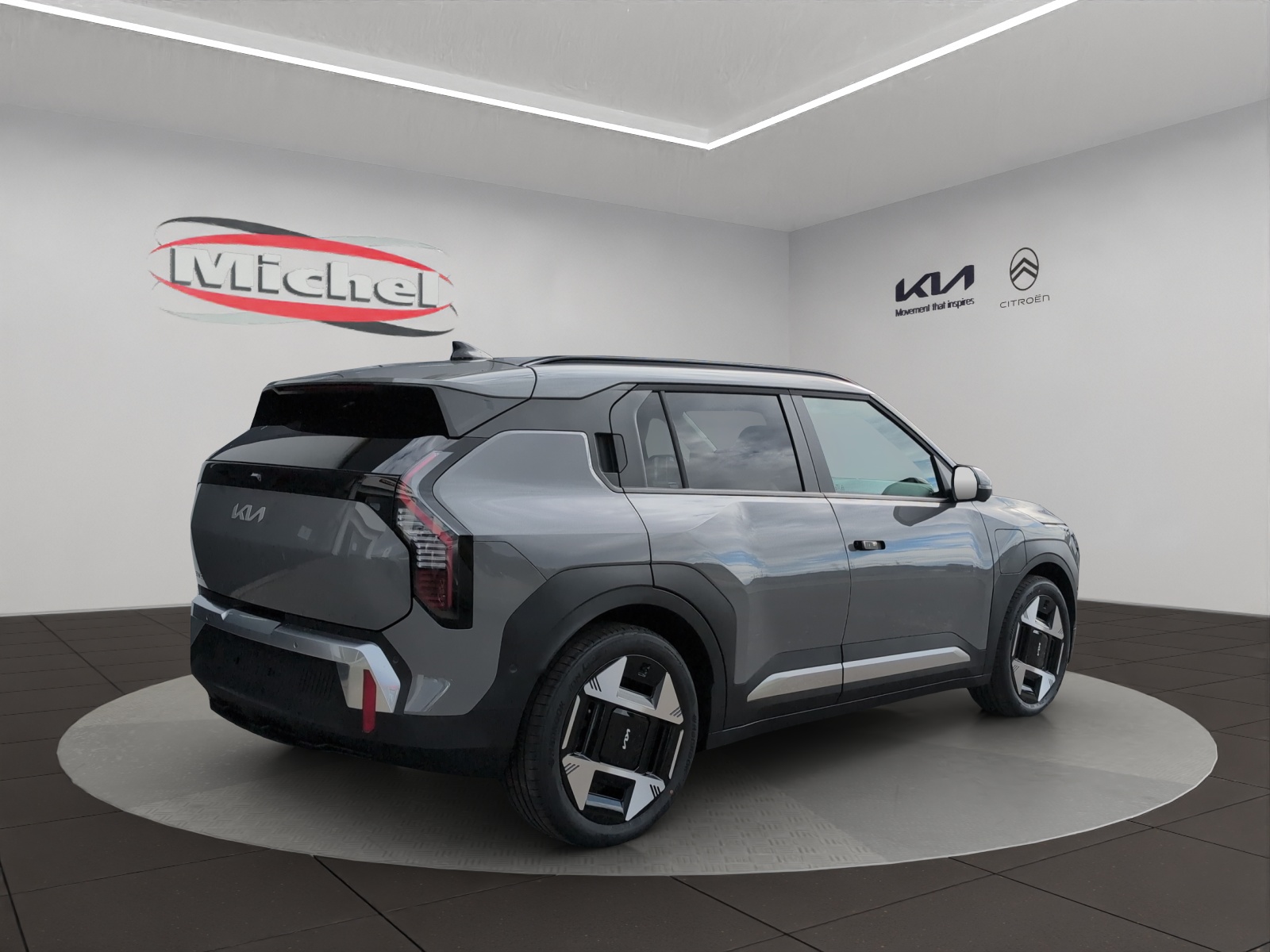 KIA EV3 81,4 kWh Earth+/ Wärmepumpe / 7-Jahre Garantie / 0.99% Leasing-Aktion-image-4