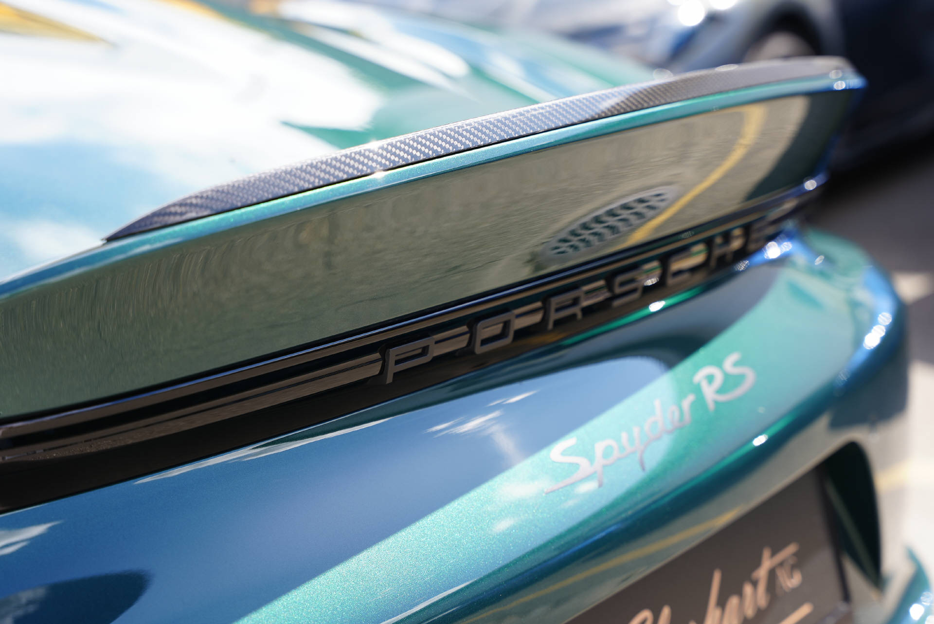 PORSCHE 718 Spyder RS Weissach-image-15