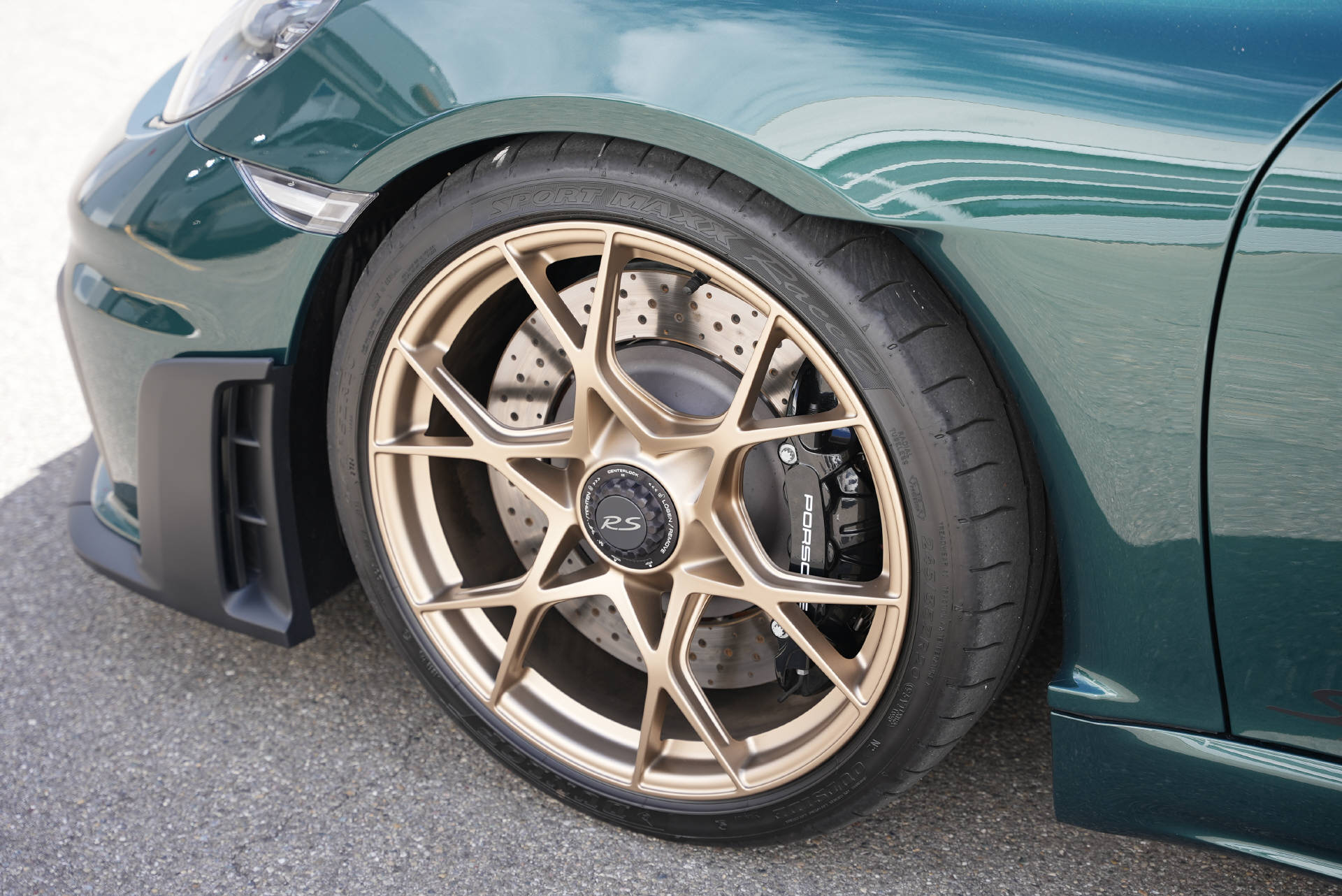 PORSCHE 718 Spyder RS Weissach-image-5