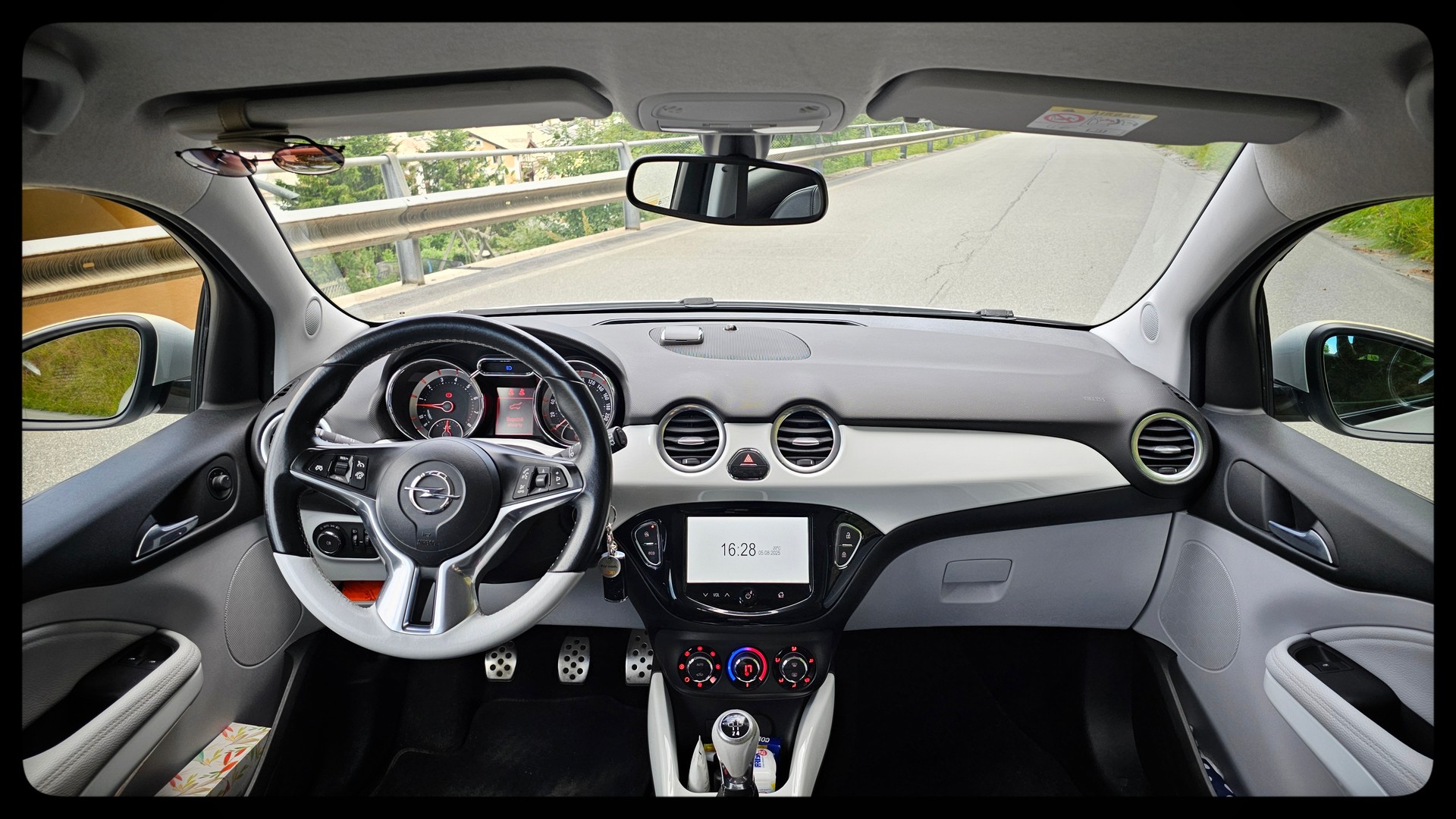 OPEL Adam 1.4 ecoFLEX White Link-image-8