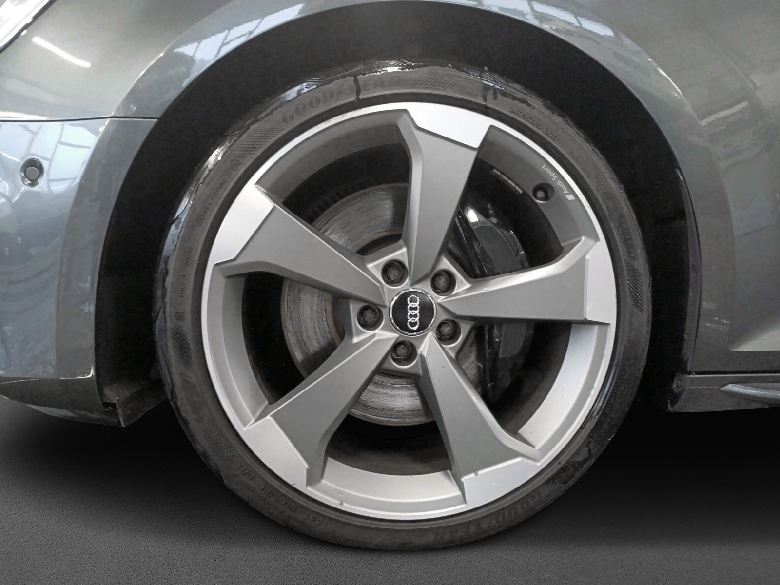 AUDI S4 Avant 3.0 V6 TFSI quattro S-Tronic-image-4