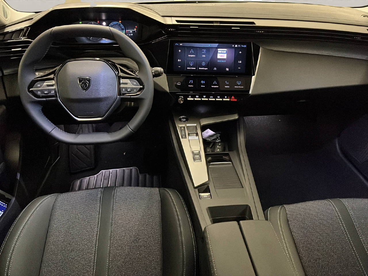 PEUGEOT 308 SW 1.2 Hybrid Allure-image-5