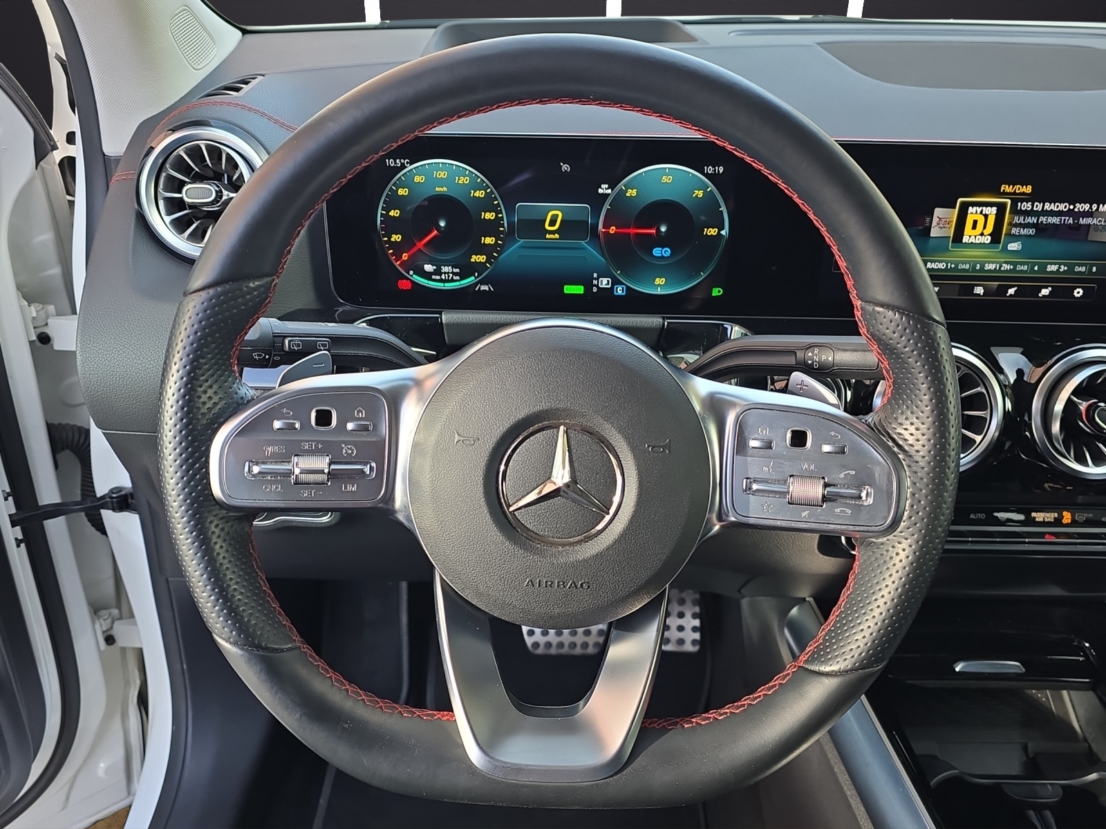 MERCEDES-BENZ EQA 350 AMG Line 4Matic-image-10