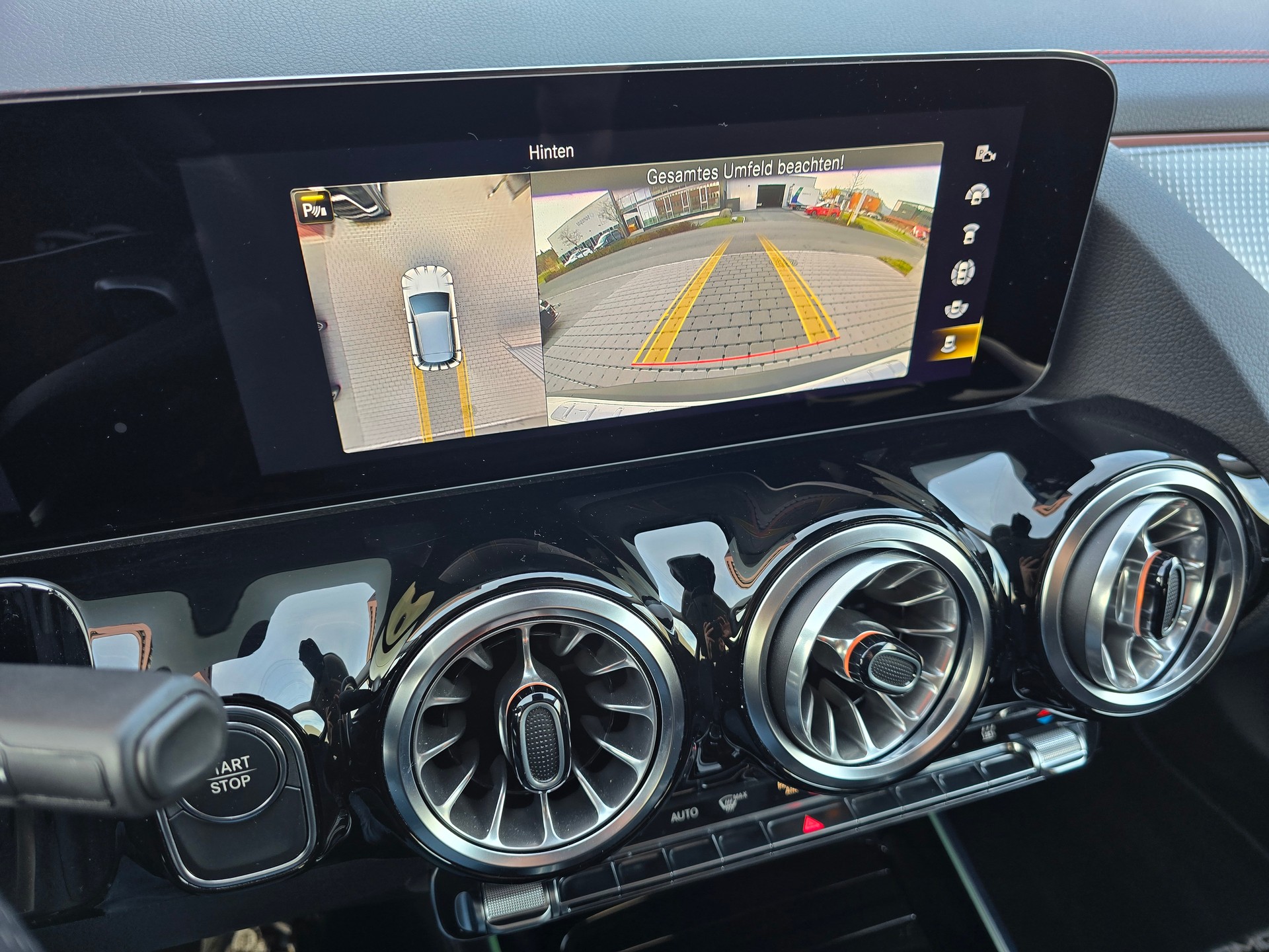 MERCEDES-BENZ EQA 350 AMG Line 4Matic-image-14