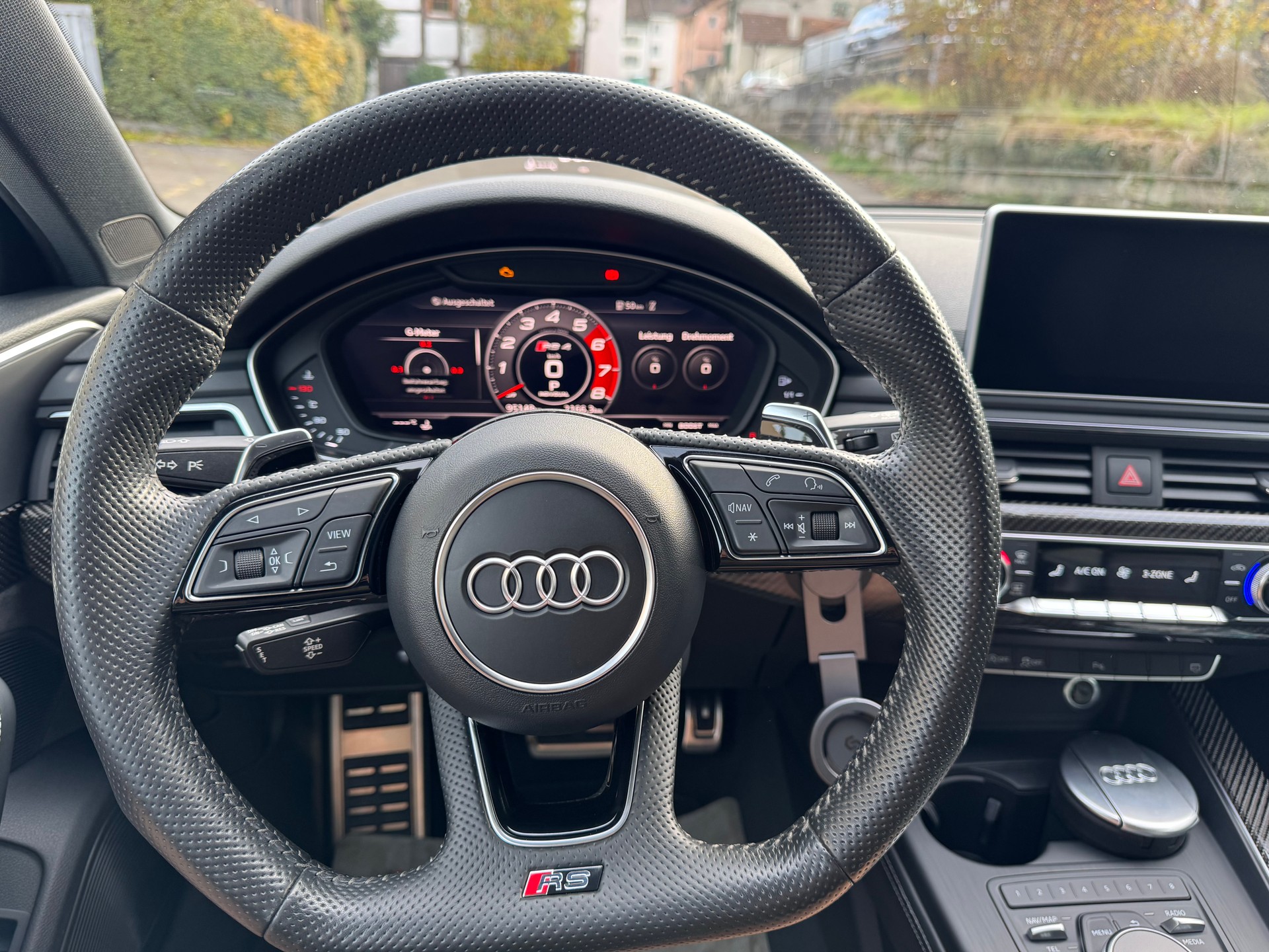 AUDI RS4 Avant 2.9 TFSI quattro tiptronic-image-14