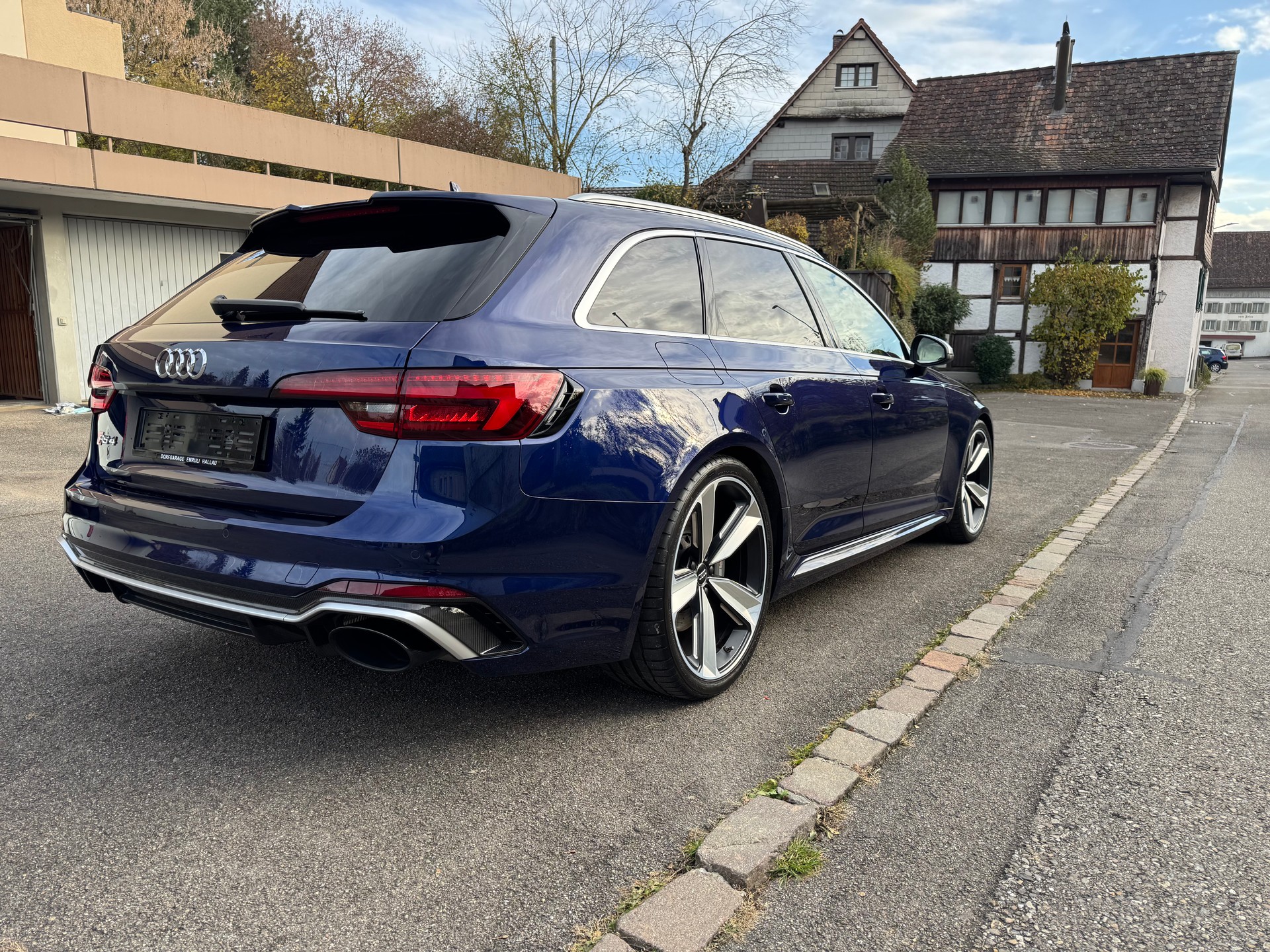 AUDI RS4 Avant 2.9 TFSI quattro tiptronic-image-4