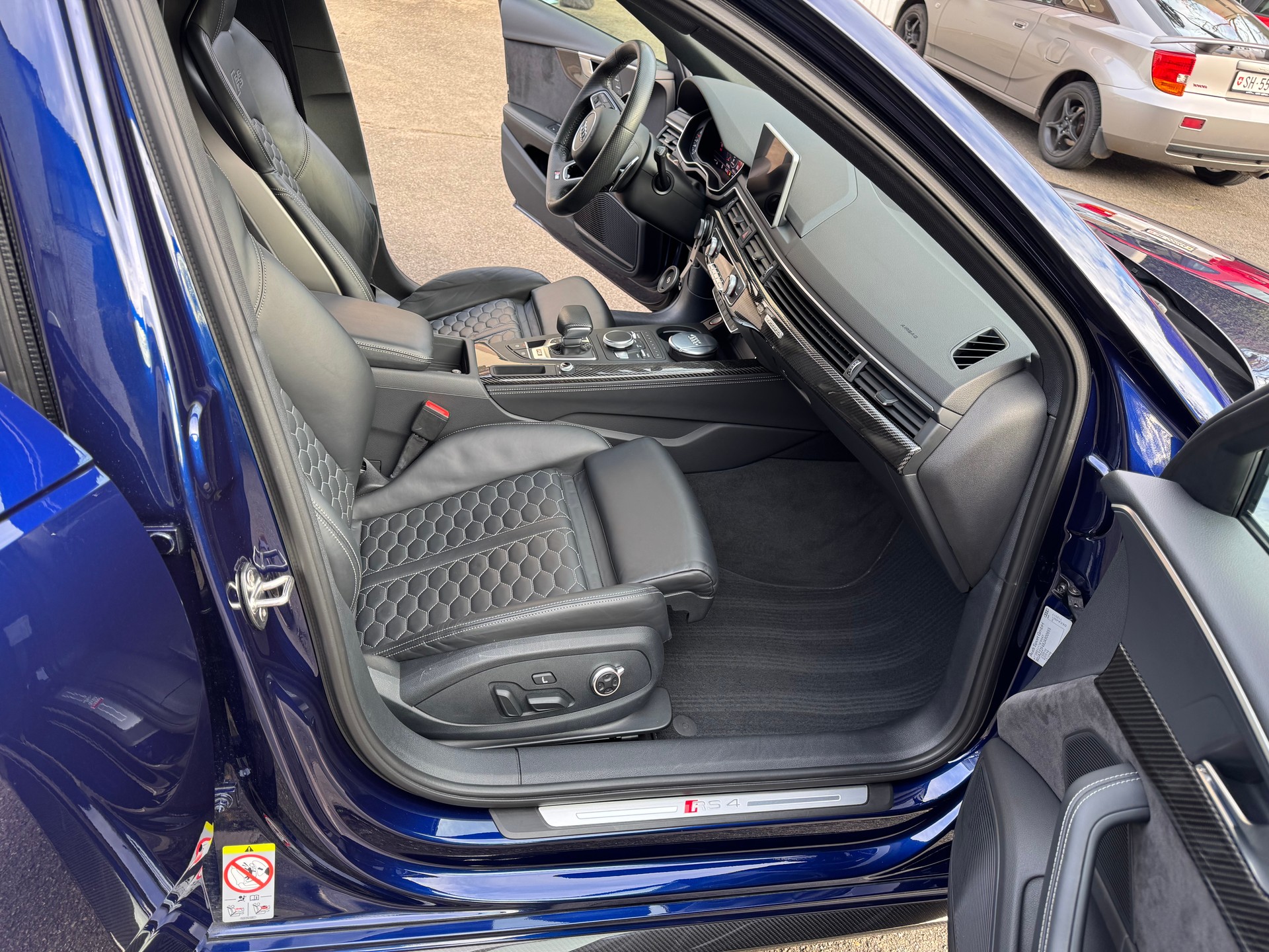 AUDI RS4 Avant 2.9 TFSI quattro tiptronic-image-8