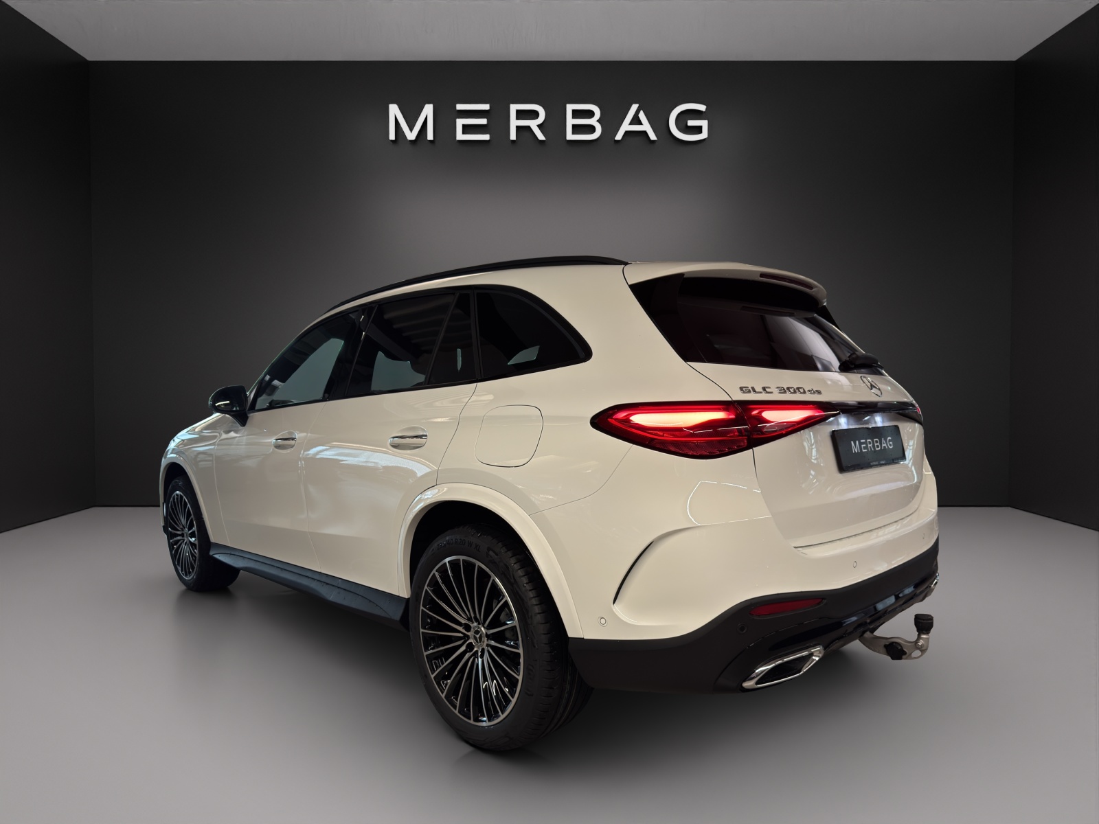 MERCEDES-BENZ GLC 300 de 4M EQ Star AMG Line-image-3