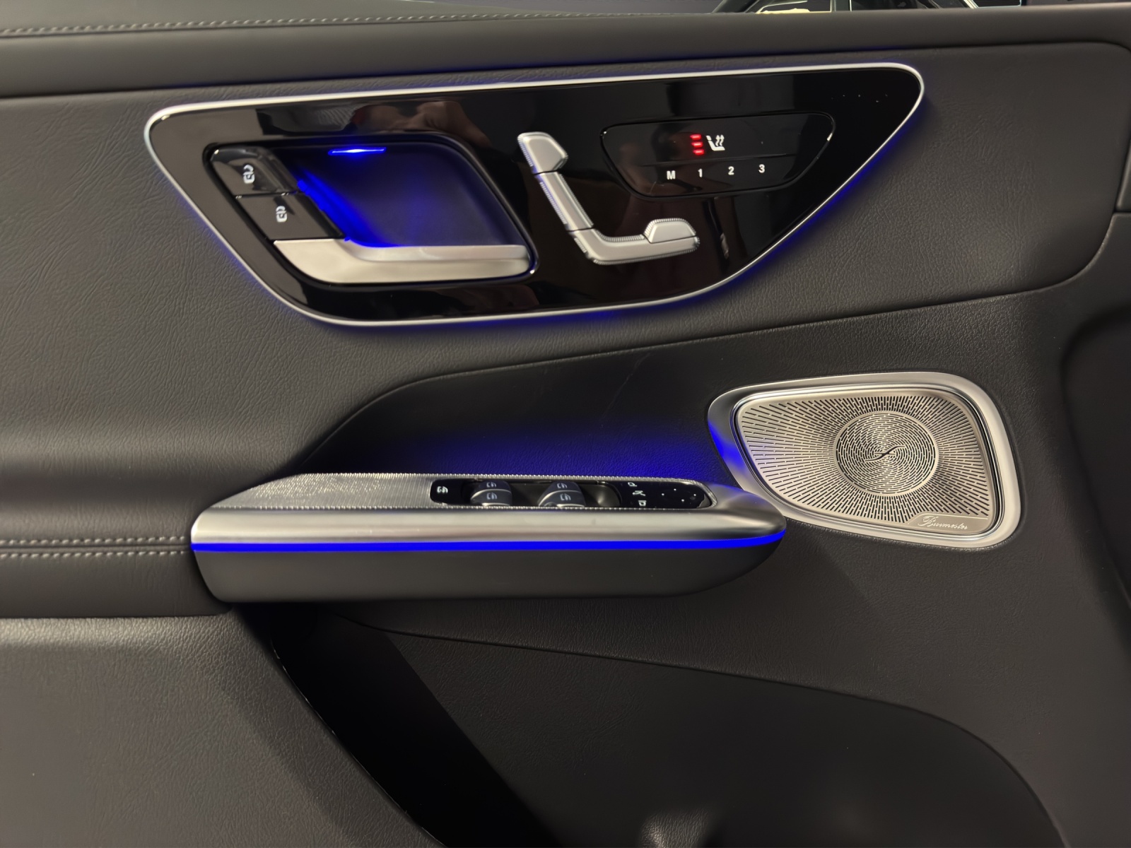 MERCEDES-BENZ GLC 300 de 4M EQ Star AMG Line-image-12