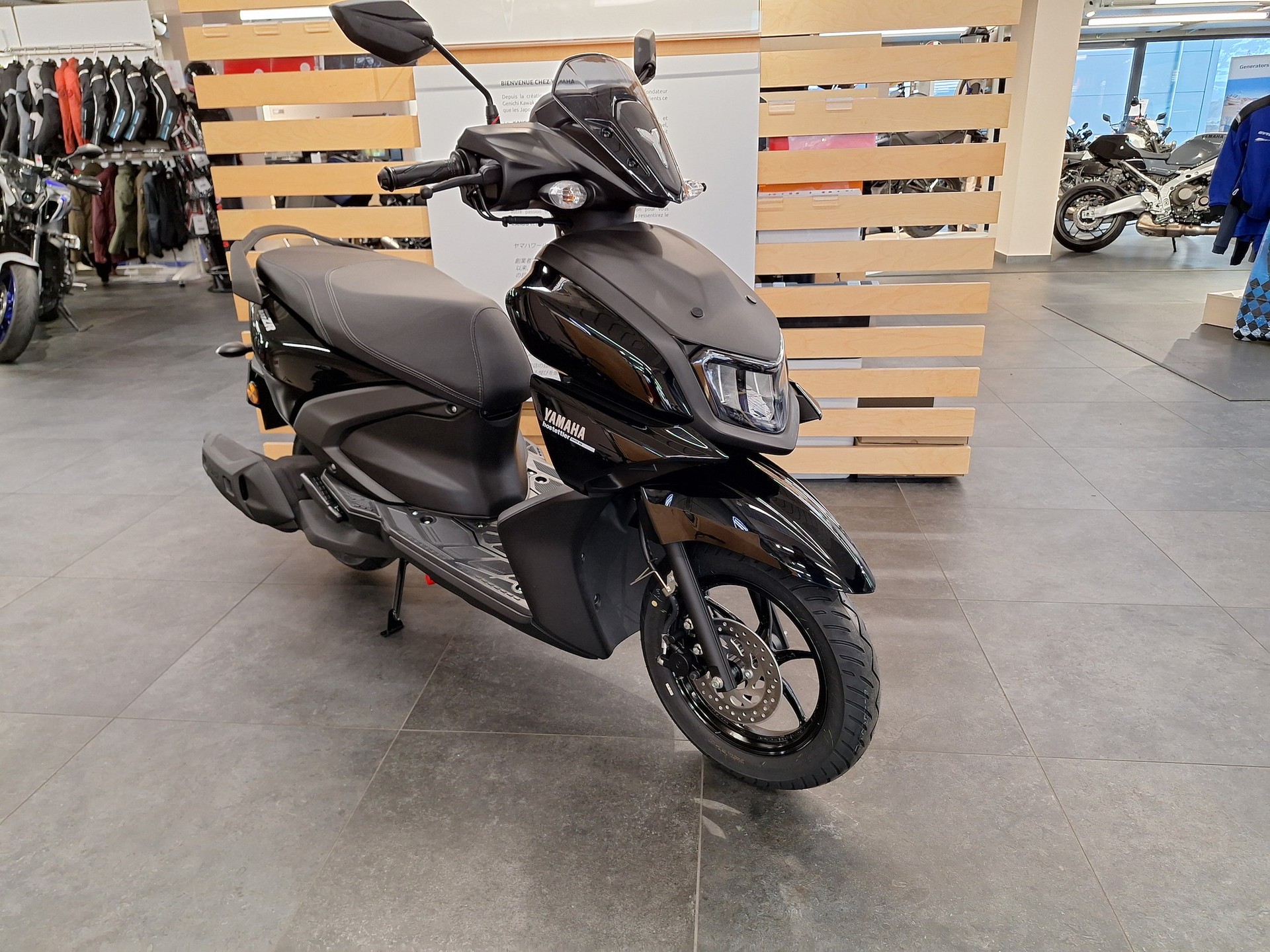 YAMAHA RayZR