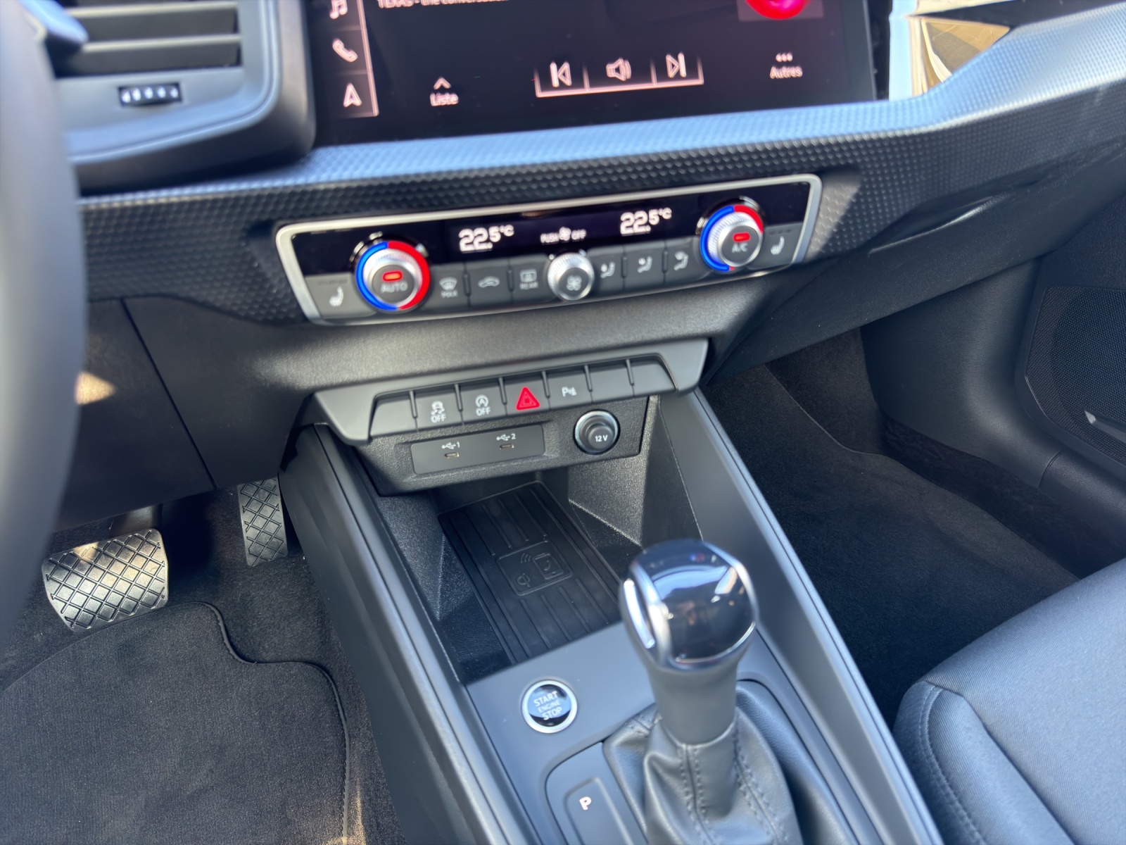 AUDI A1 Sportback 30 TFSI Attraction S-tronic-image-10