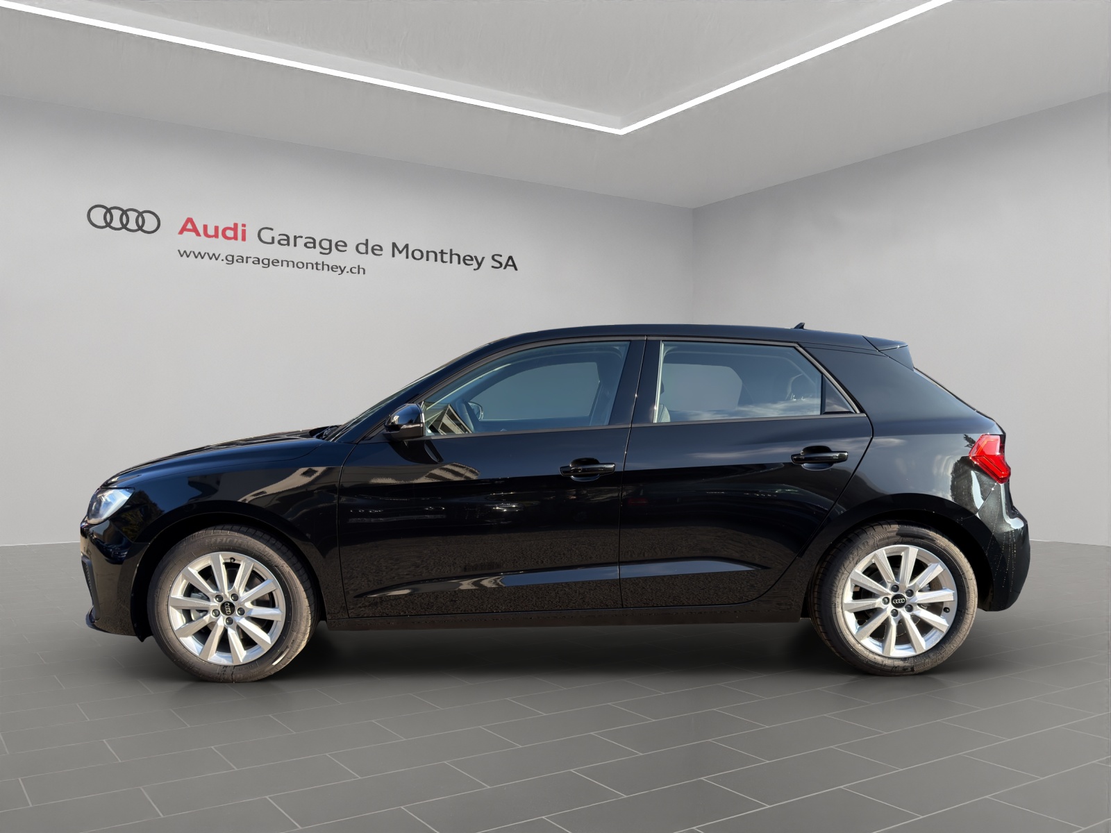 AUDI A1 Sportback 30 TFSI Attraction S-tronic-image-5