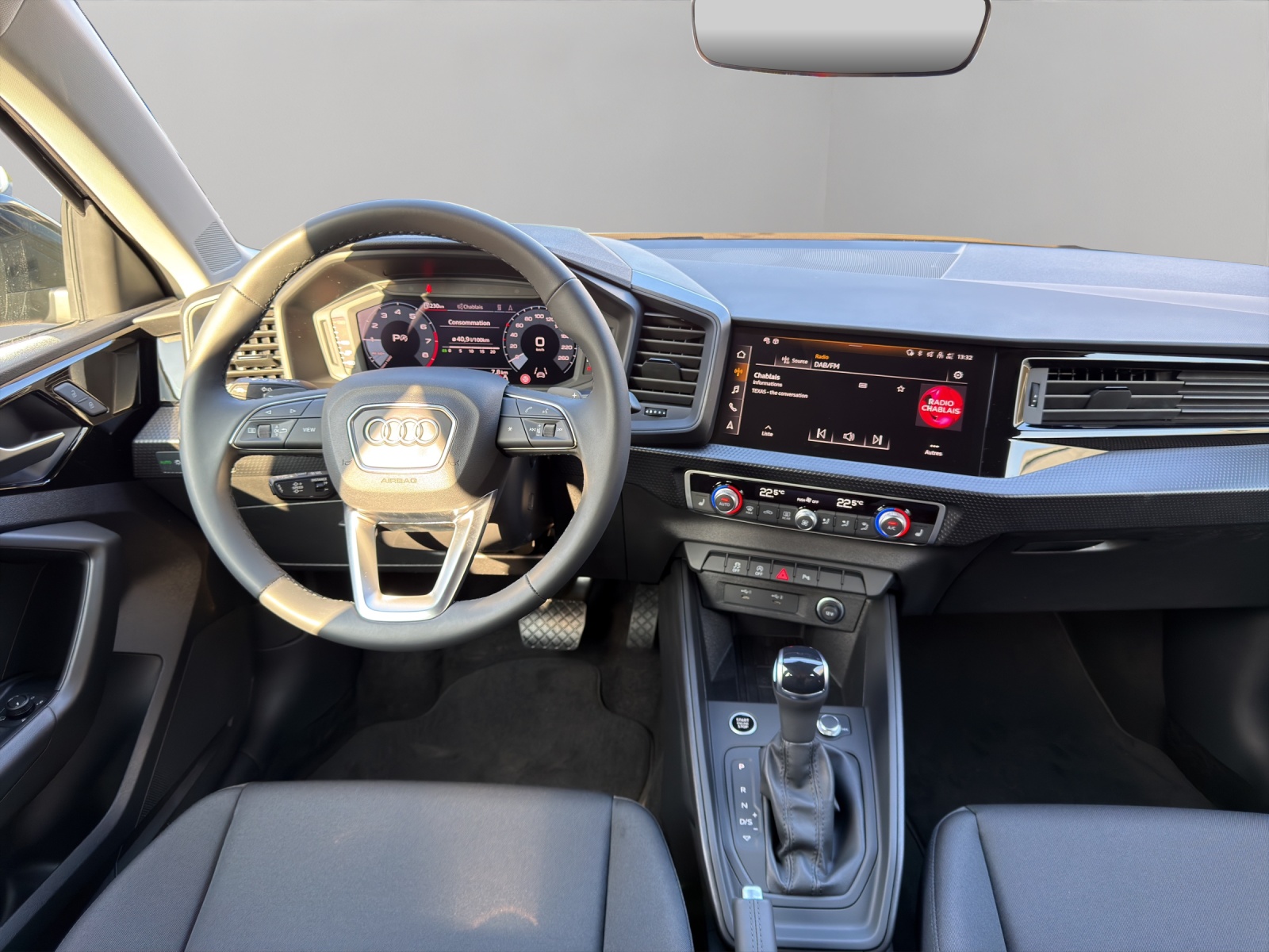 AUDI A1 Sportback 30 TFSI Attraction S-tronic-image-9