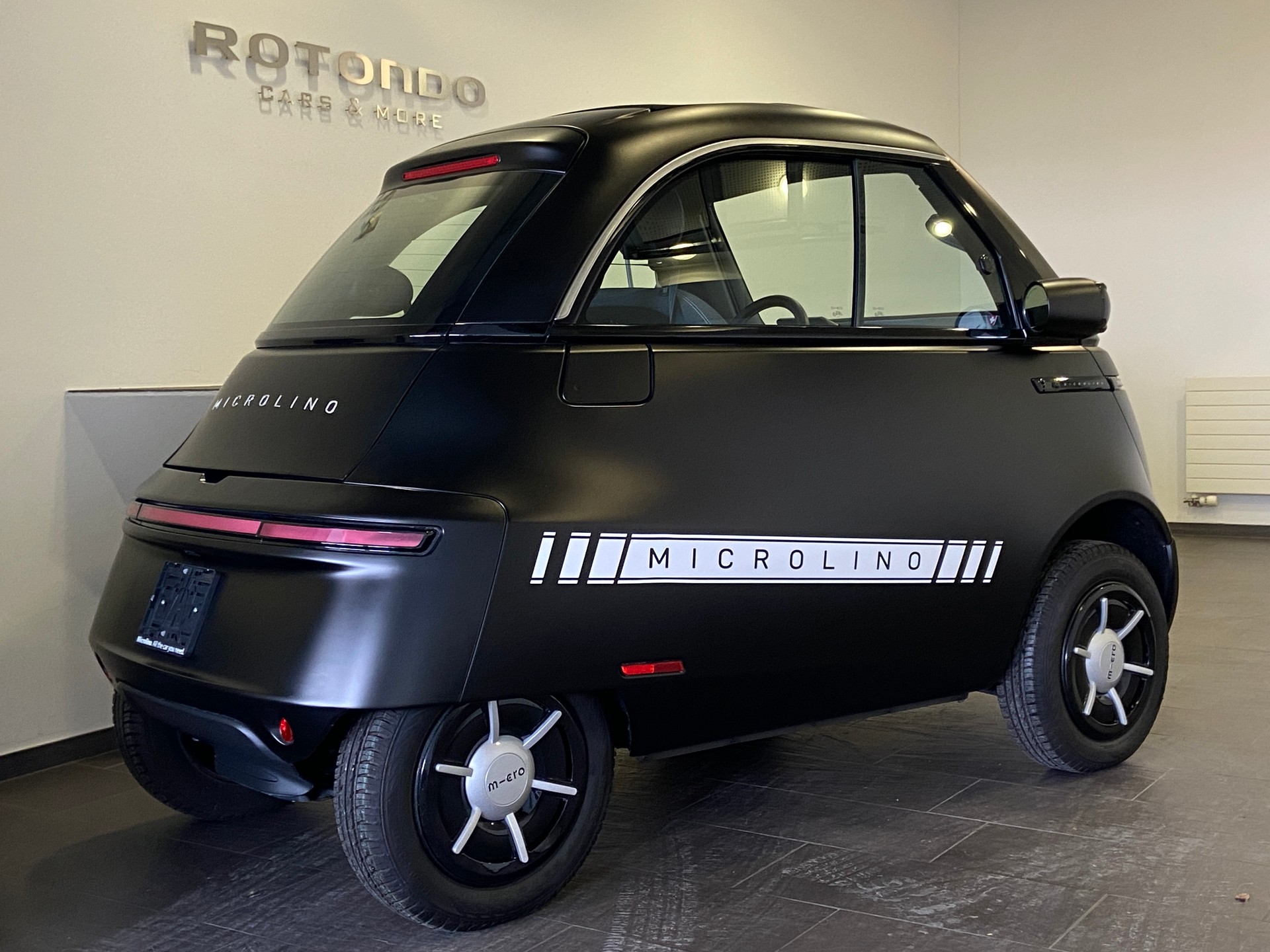 MICRO Microlino 10.5 kWh Medium Range-image-1