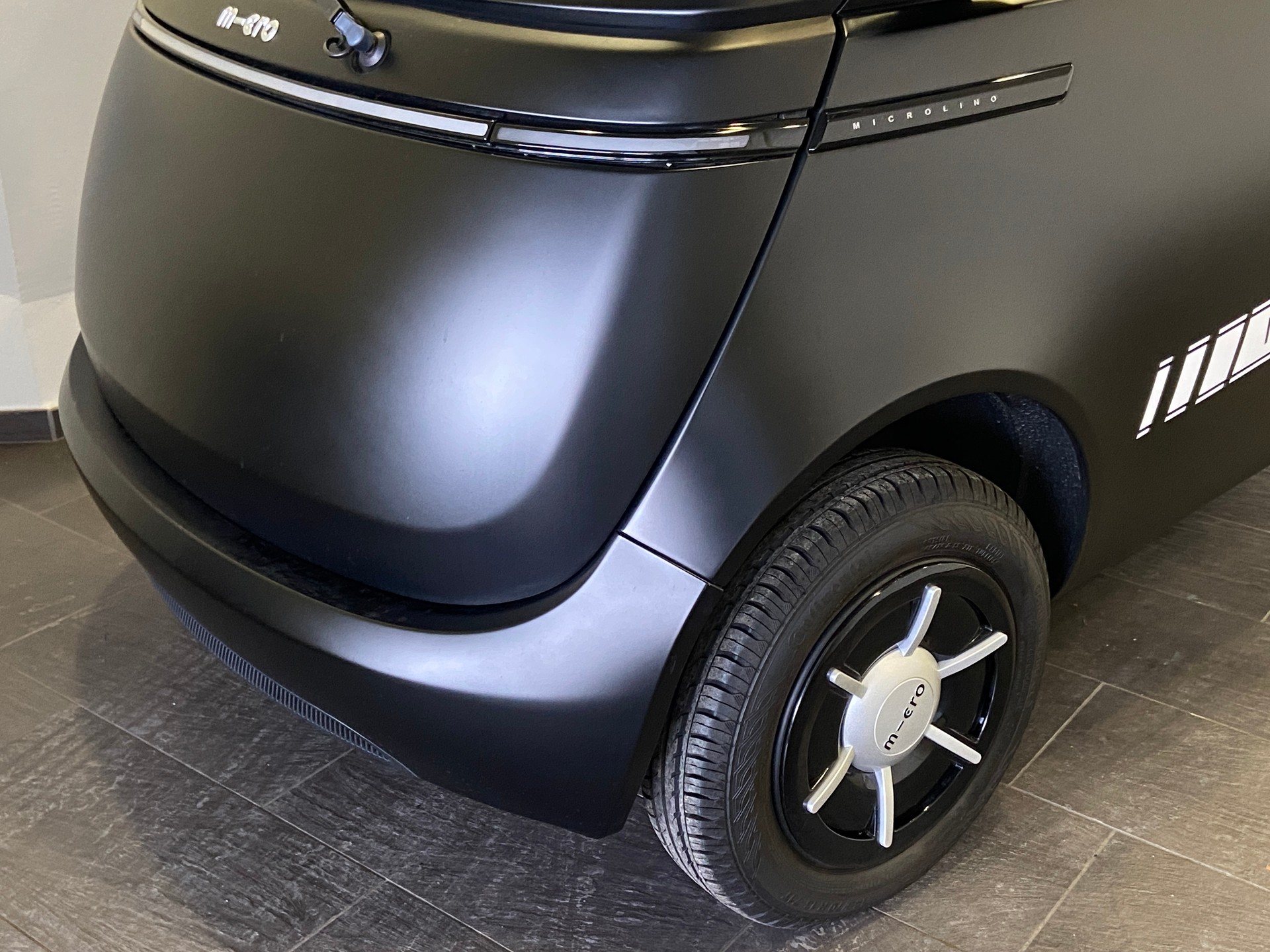 MICRO Microlino 10.5 kWh Medium Range-image-3