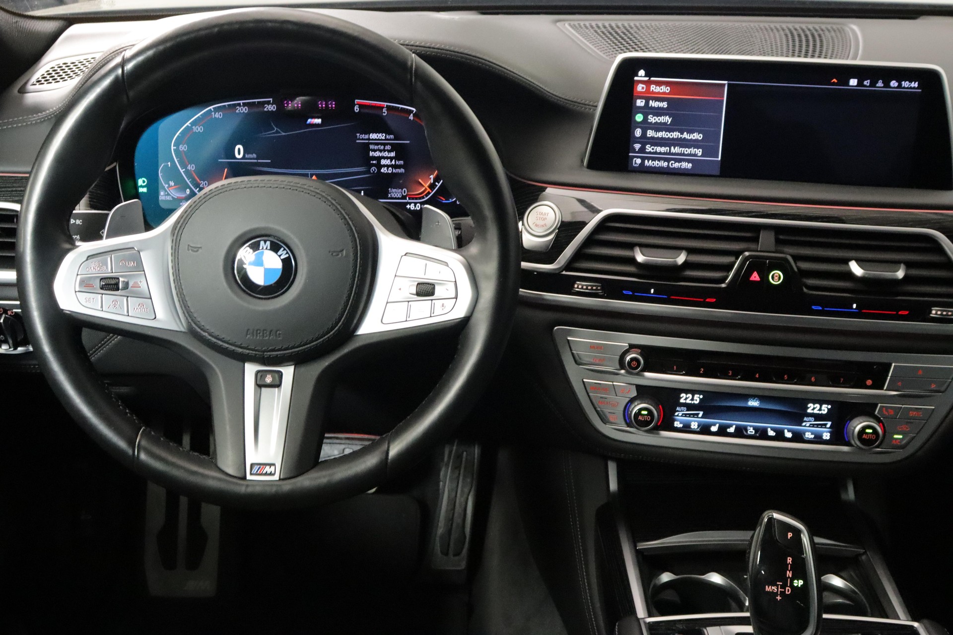 BMW 740d xDrive-image-5