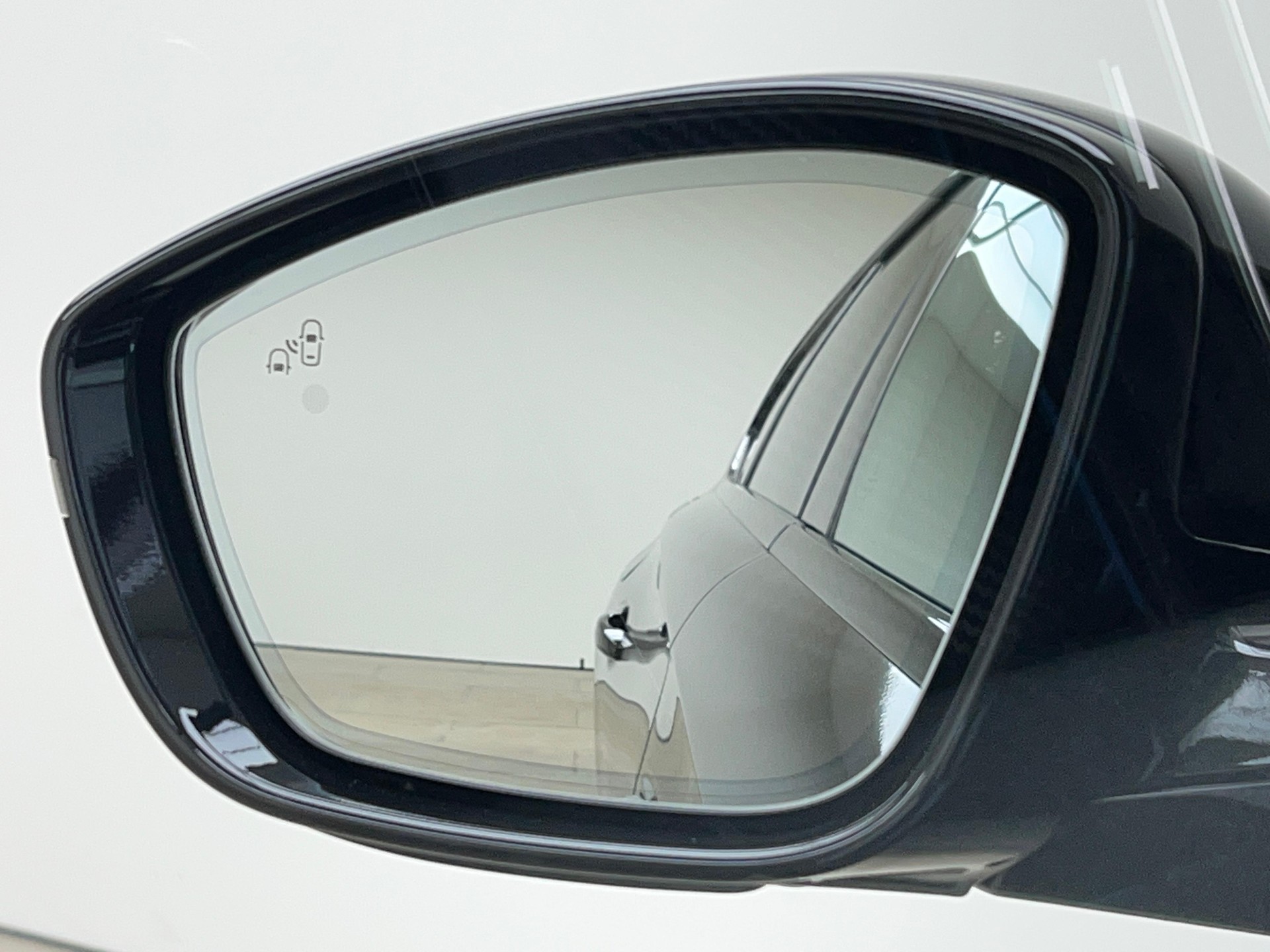 PEUGEOT 508 SW 1.6 Plug-in Hybrid GT-image-21