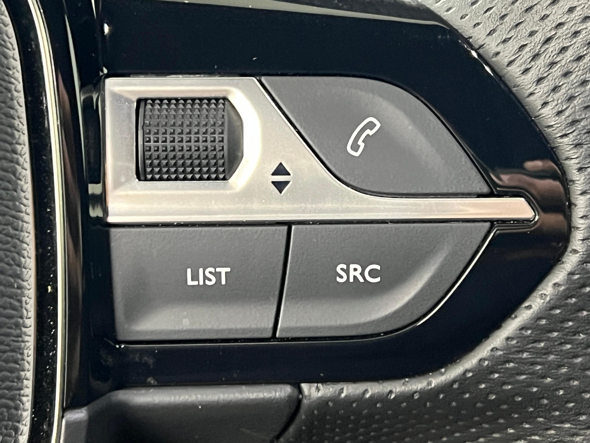 PEUGEOT 508 SW 1.6 Plug-in Hybrid GT-image-19