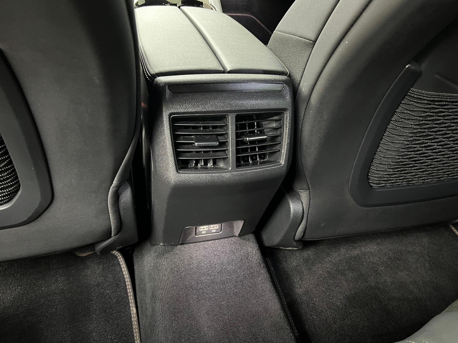 PEUGEOT 508 SW 1.6 Plug-in Hybrid GT-image-18