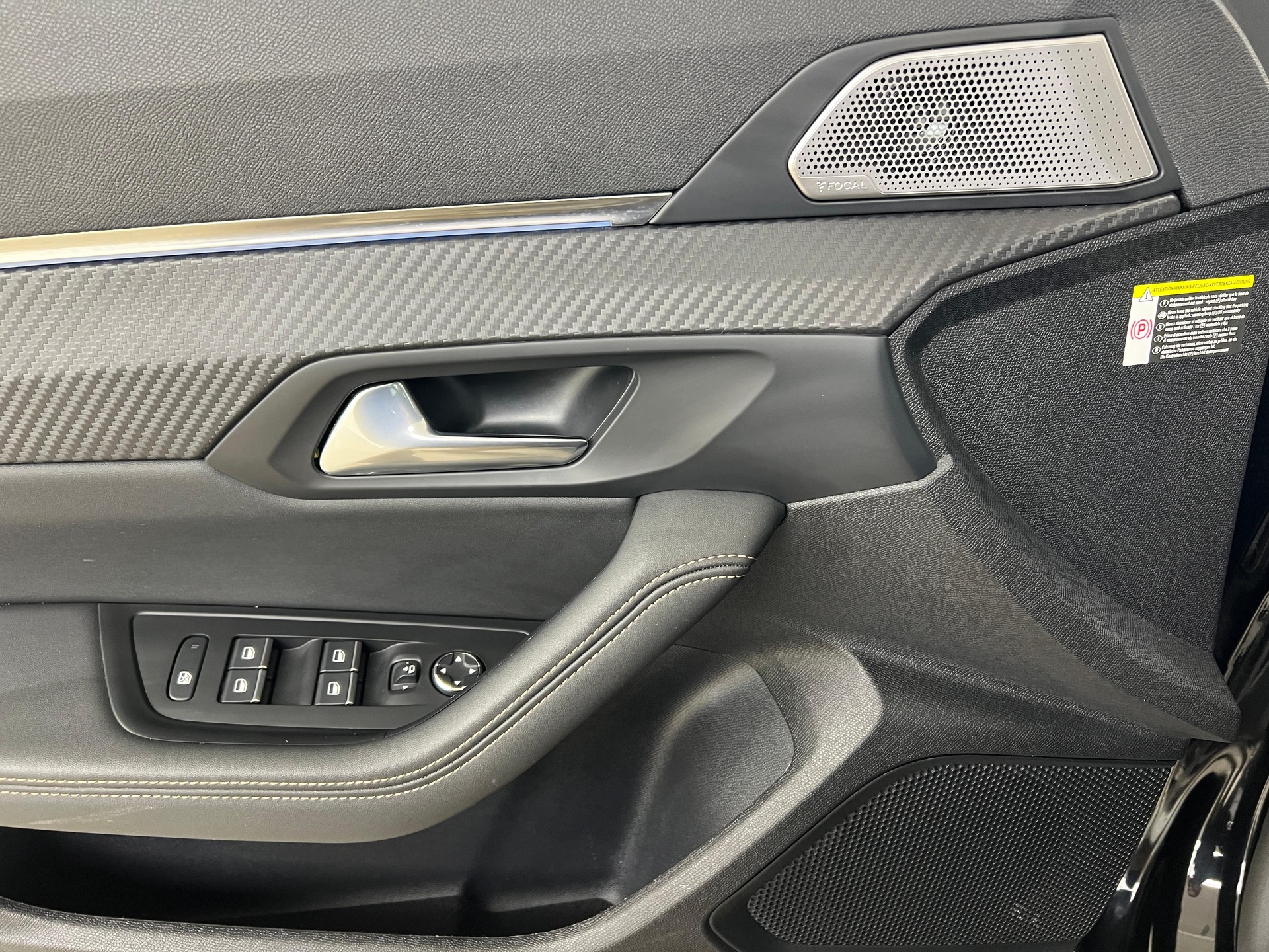 PEUGEOT 508 SW 1.6 Plug-in Hybrid GT-image-9