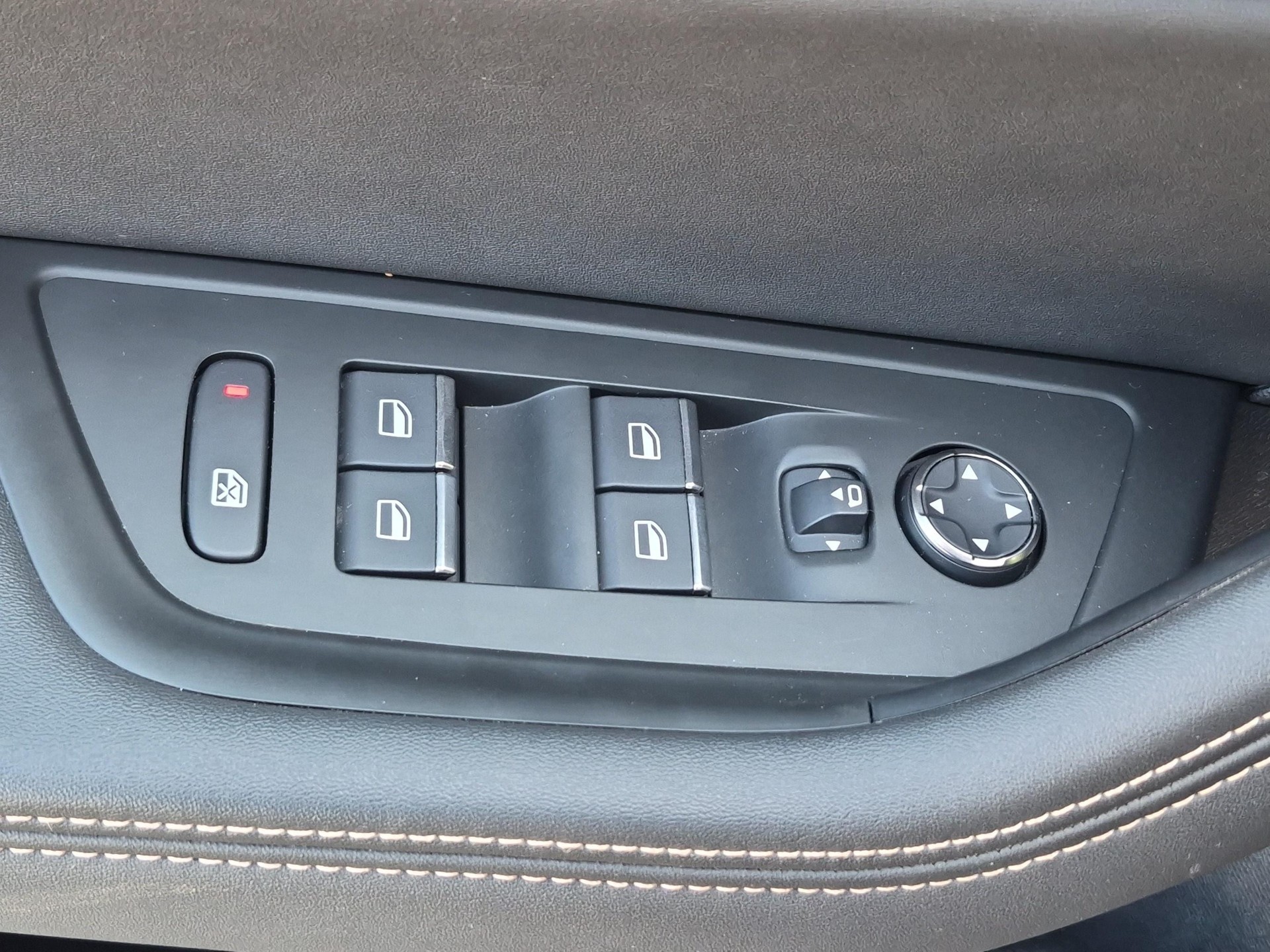 PEUGEOT 508 SW 1.6 Plug-in Hybrid GT-image-17