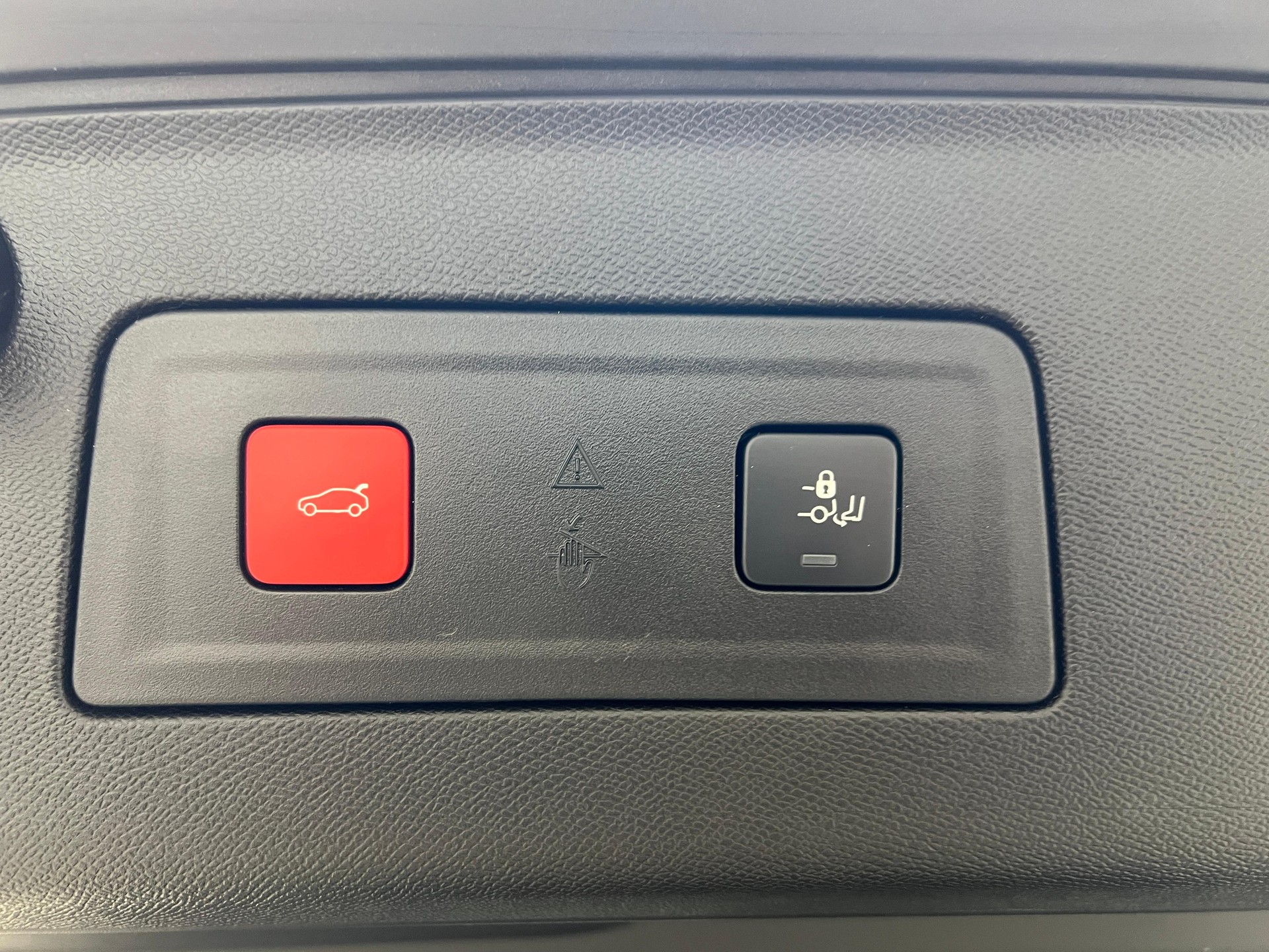 PEUGEOT 508 SW 1.6 Plug-in Hybrid GT-image-6