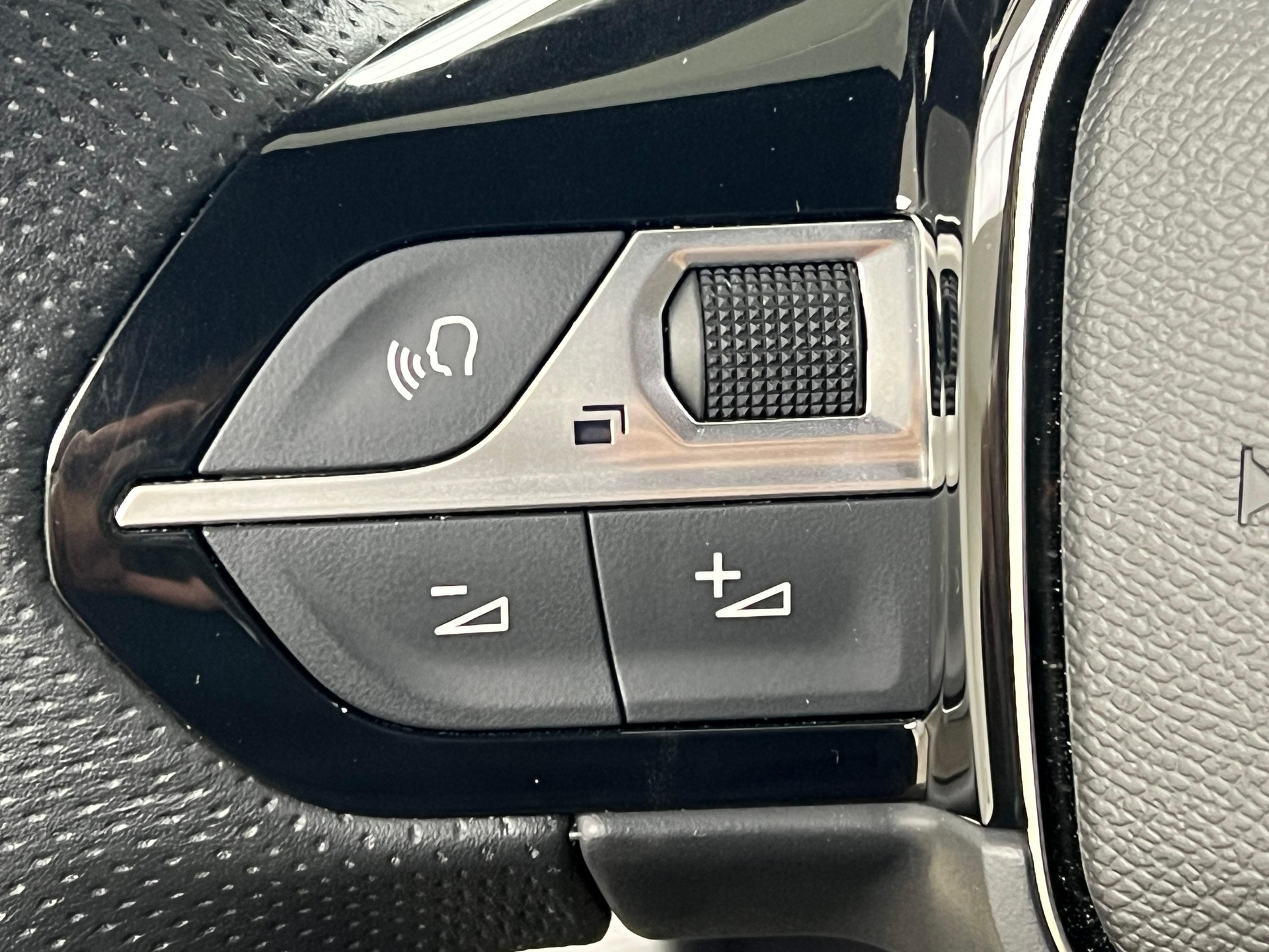 PEUGEOT 508 SW 1.6 Plug-in Hybrid GT-image-15