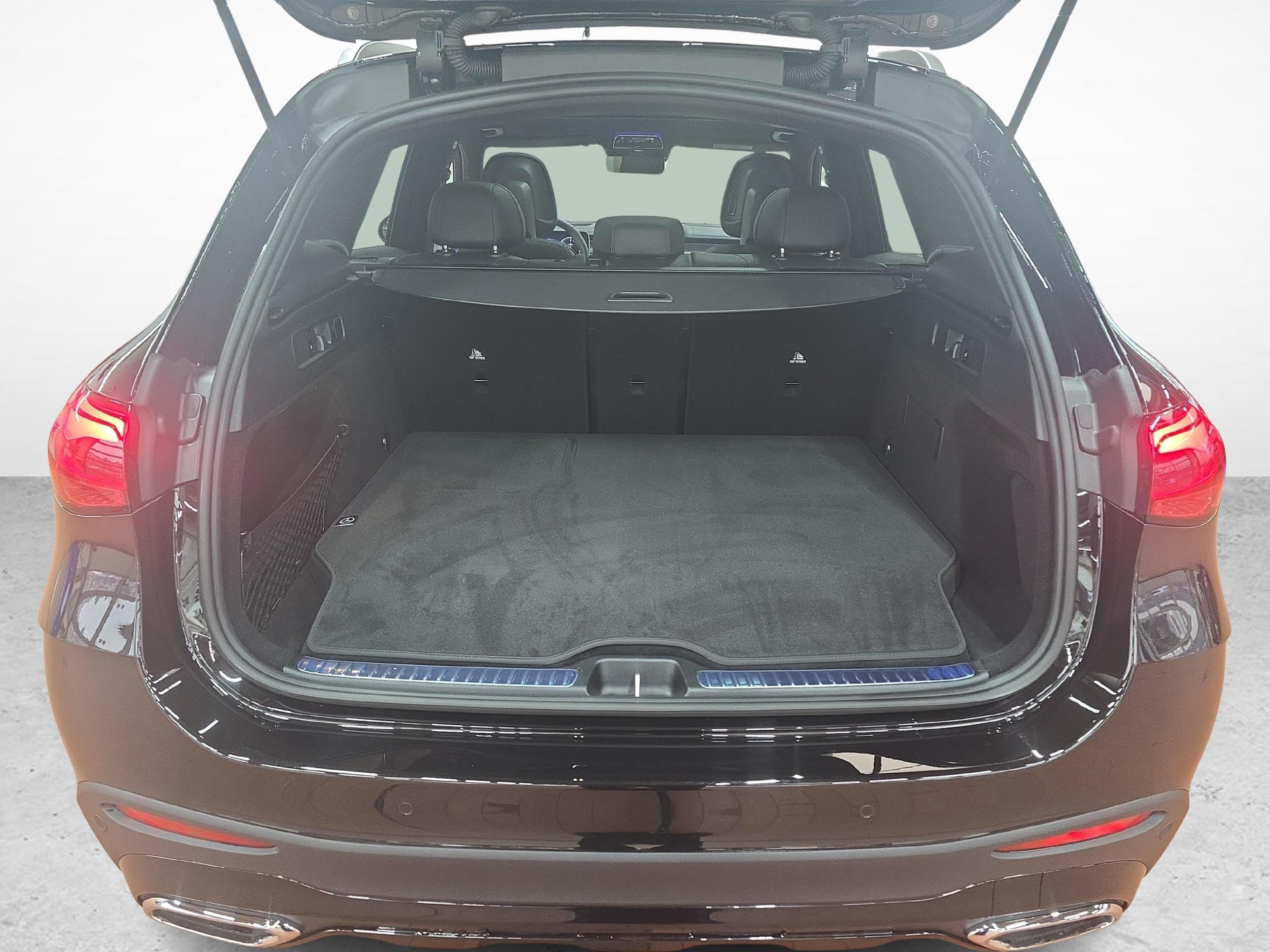 MERCEDES-BENZ GLC 400 e 4MATIC EQ Star AMG Line-image-10