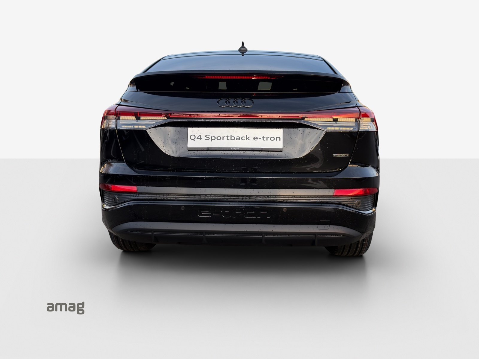 AUDI Q4 Sportback e-tron 45 quattro-image-3