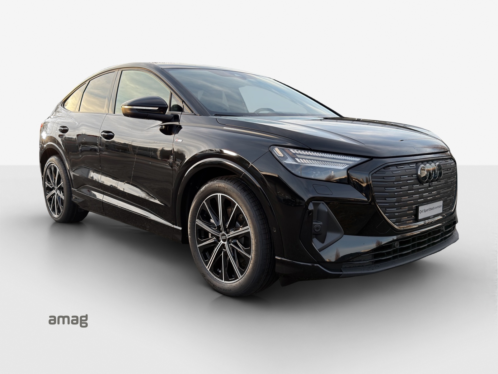 AUDI Q4 Sportback e-tron 45 quattro-image-5
