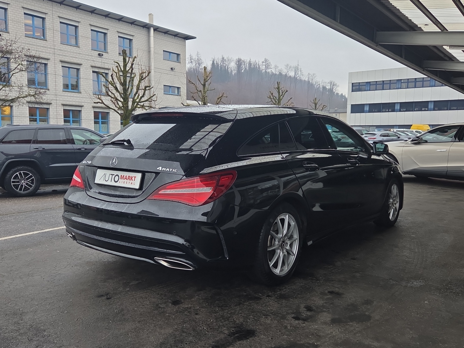 MERCEDES-BENZ CLA Shooting Brake 250 AMG Line 4Matic 7G-DCT-image-11