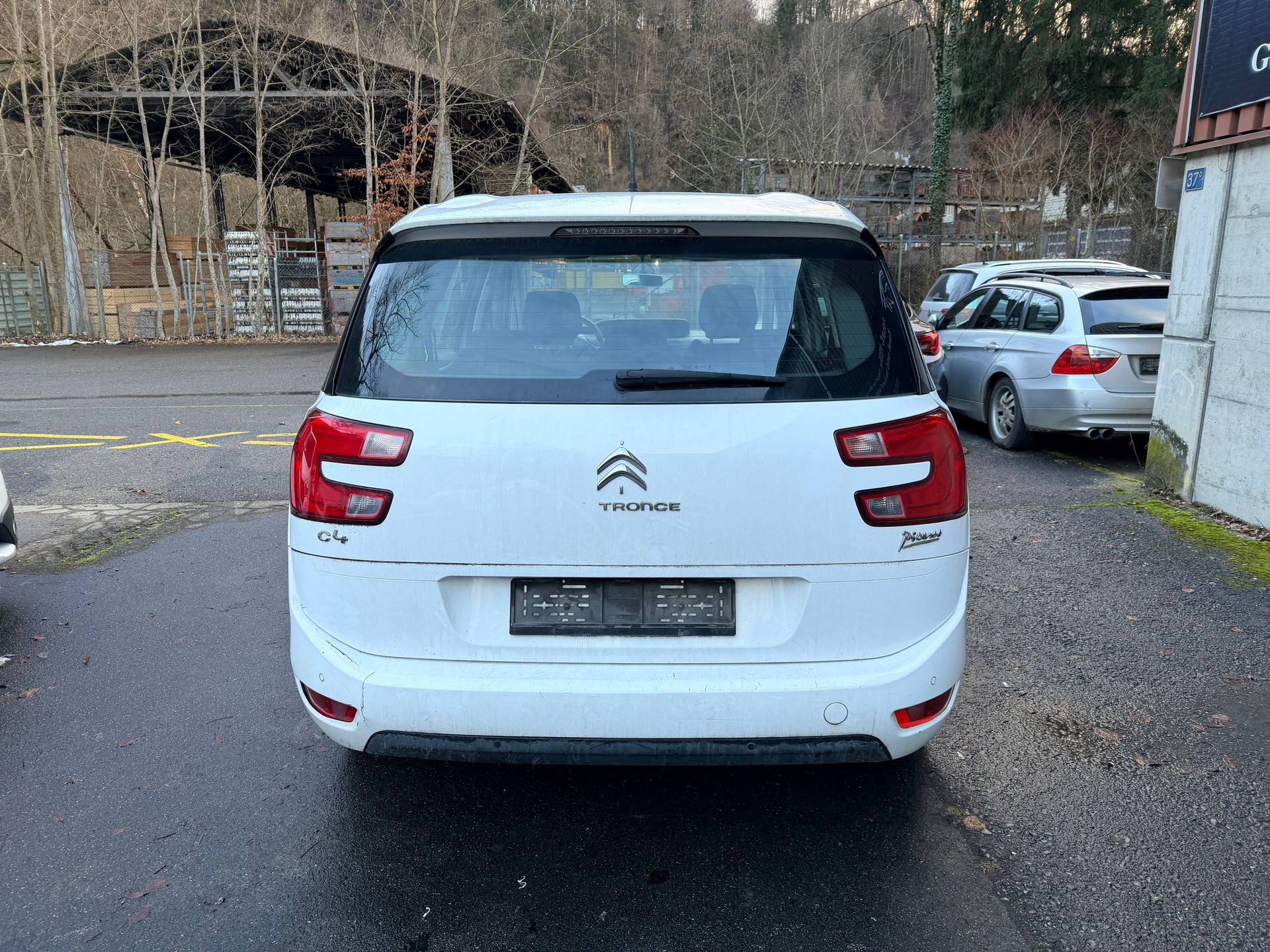 CITROEN Grand C4 Picasso 1.2 Pure Tech Attraction-image-3