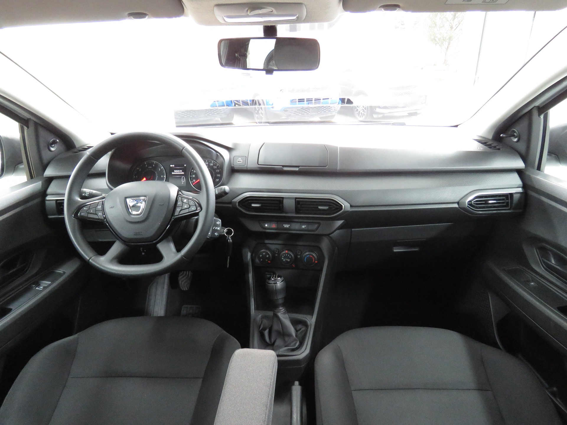 DACIA Sandero SCe 65 Essential-image-14