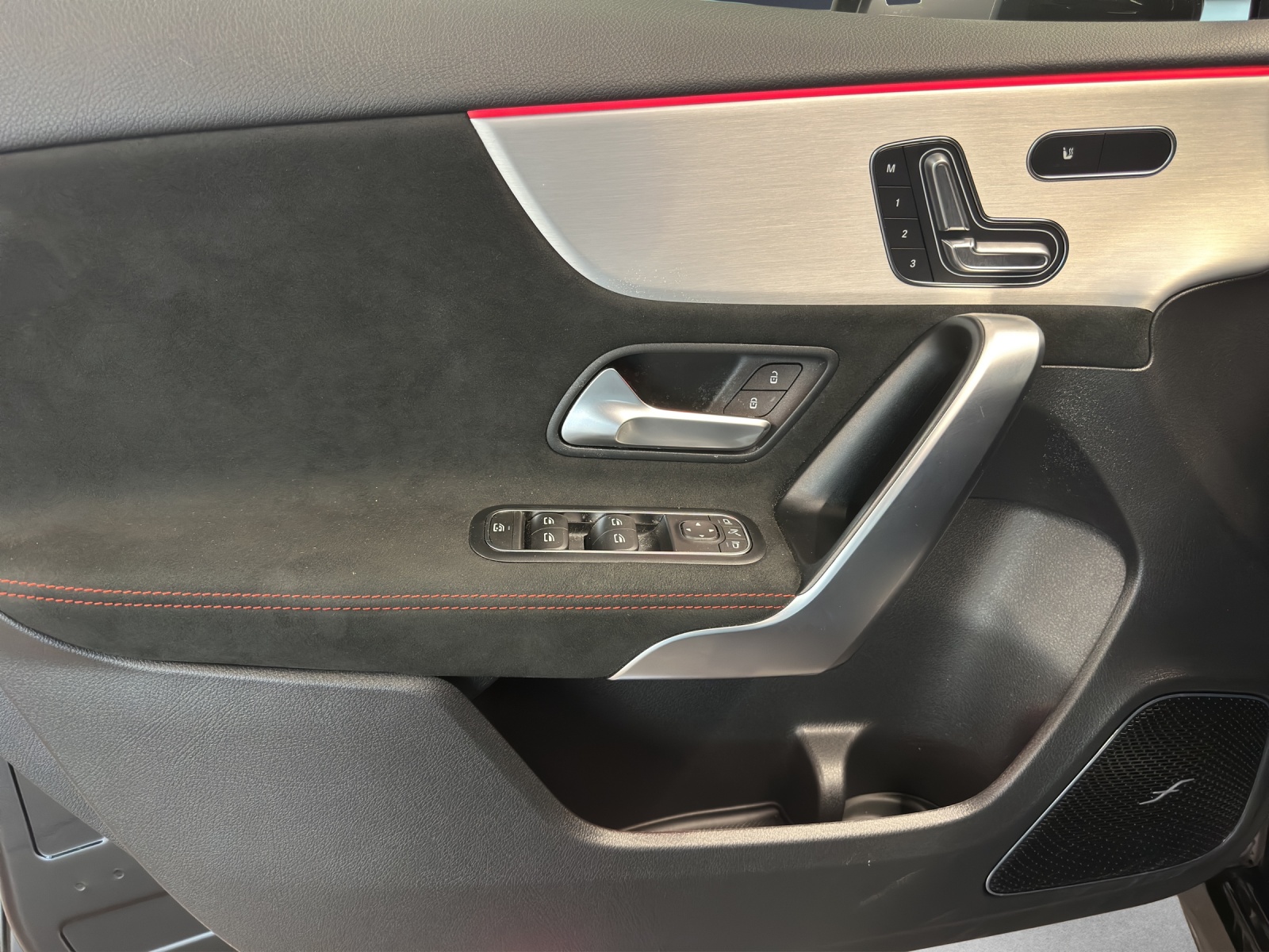 MERCEDES-BENZ A AMG 45 S 4Matic 8G-DCT-image-10