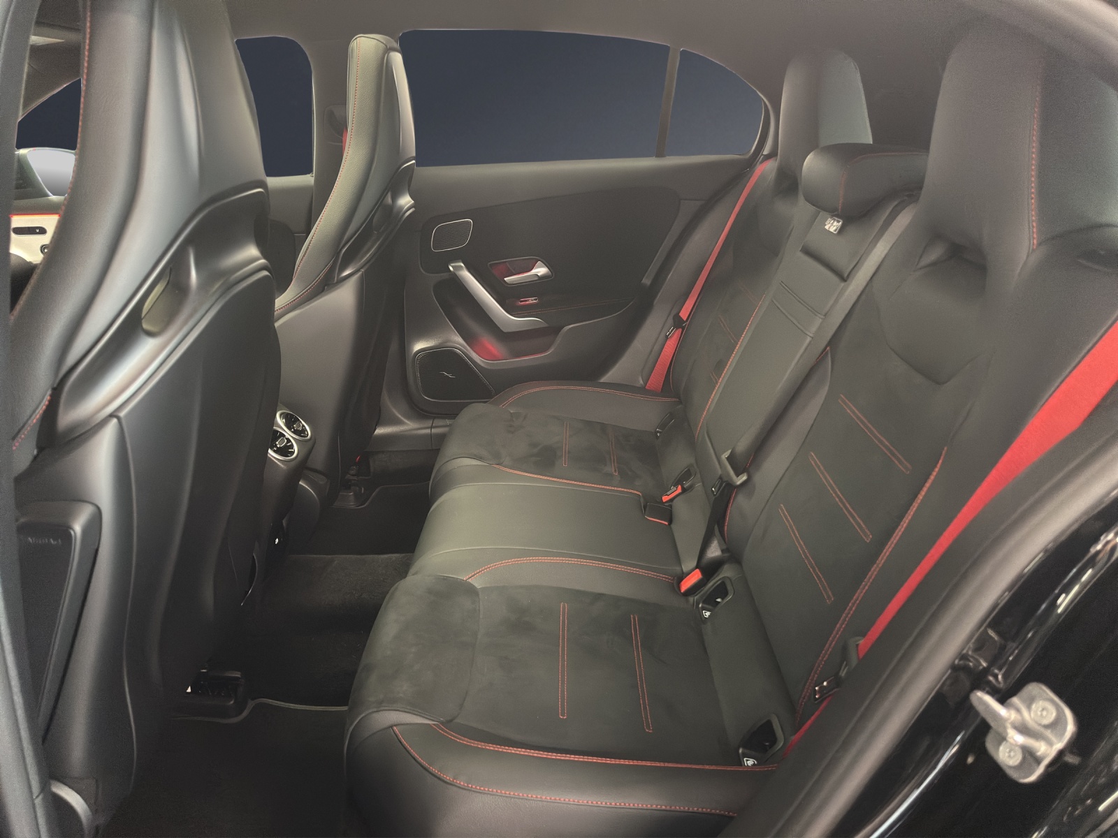 MERCEDES-BENZ A AMG 45 S 4Matic 8G-DCT-image-11
